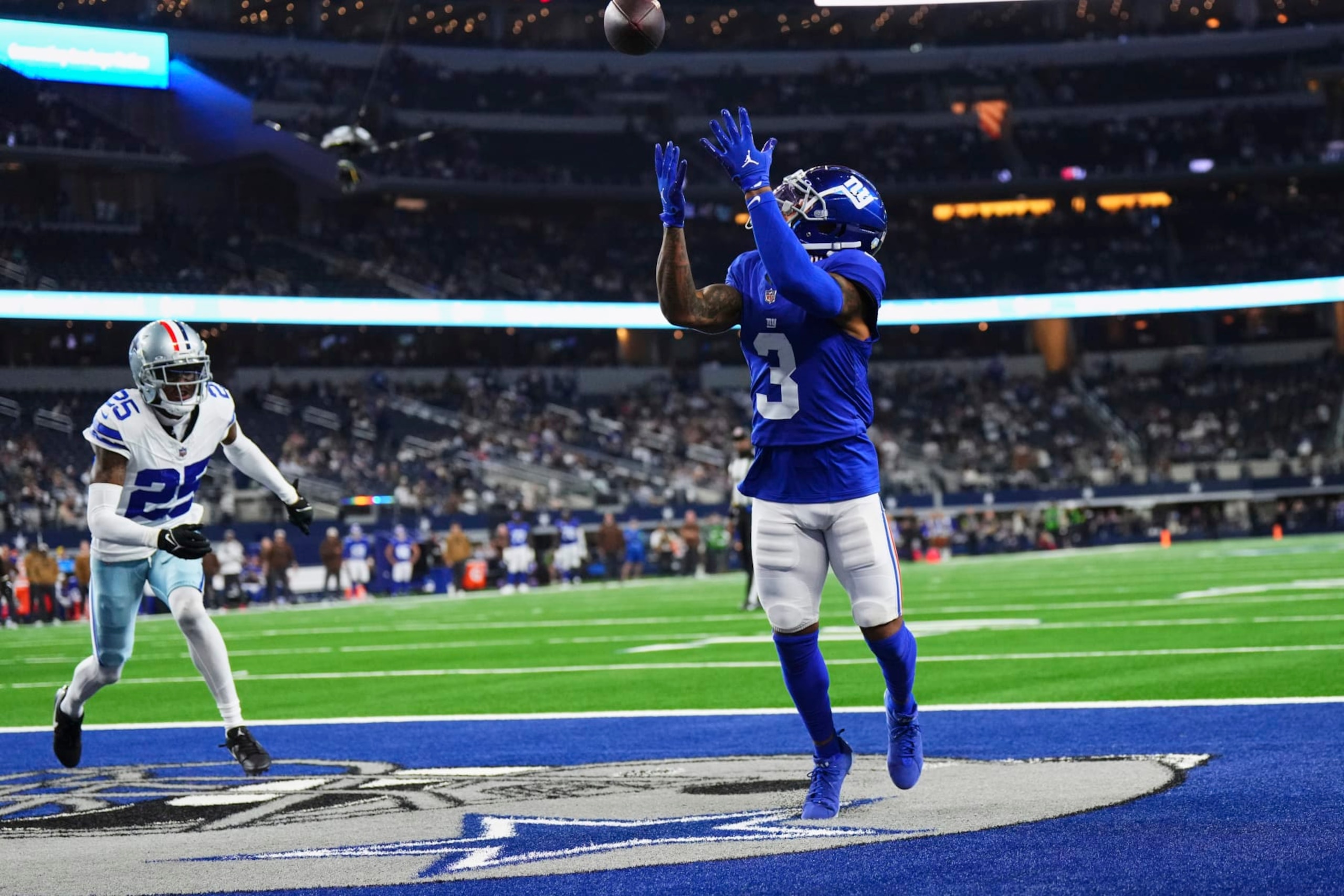 ARLINGTON, TX - NOVEMBER 12: Sterling Shepard #3 of the New York Giants catches a touchdown pass against the Dallas Cowboys during the second half at AT&T Stadium on November 12, 2023 in Arlington, Texas. (Photo by Cooper Neill/Getty Images)