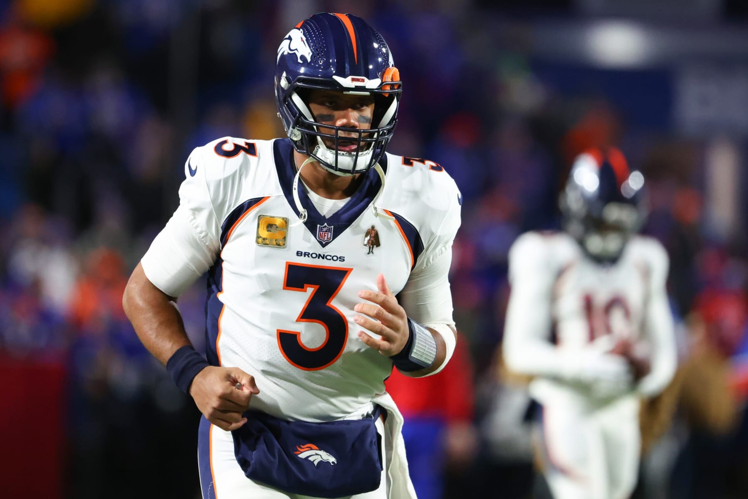 ORCHARD PARK, NEW YORK - NOVEMBER 13: Russell Wilson #3 of the Denver Broncos warms up prior to a game against the Buffalo Bills at Highmark Stadium on November 13, 2023 in Orchard Park, New York. (Photo by Timothy T Ludwig/Getty Images)