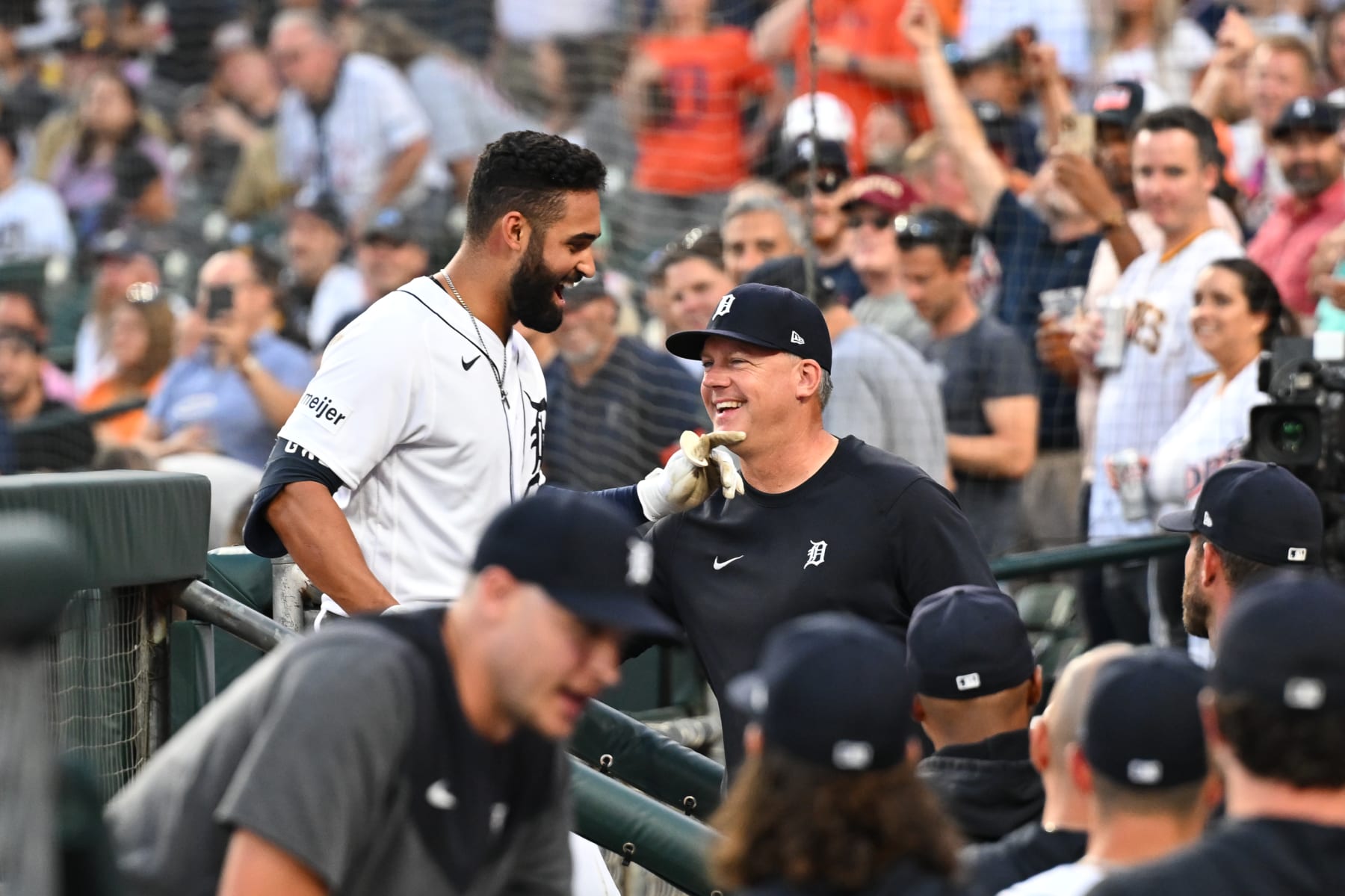 DETROIT, MI - JULY 21: Detroit Tigers center fielder Riley Greene (31) is congratulated by Detroit Tigers manager A.J. Hinch (14) following his two run homer in the bottom of the seventh inning during the Detroit Tigers versus the San Diego Padres game on Saturday July 21, 2023 at Comerica Park in Detroit, MI. (Photo by Steven King/Icon Sportswire via Getty Images)