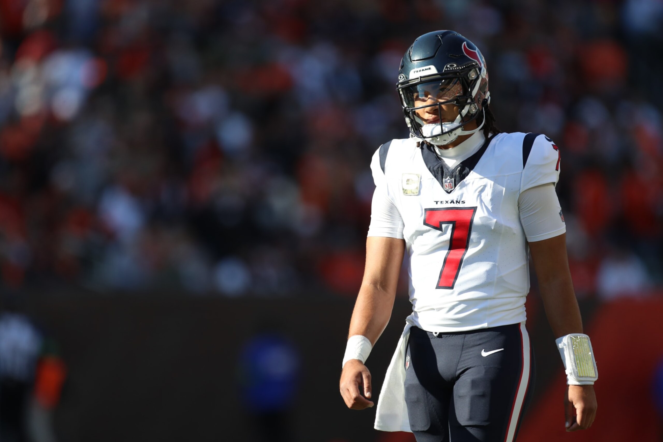 CINCINNATI, OH - NOVEMBER 12: Houston Texans quarterback C.J. Stroud (7) looks at the scoreboard during the game against the Houston Texans and the Cincinnati Bengals on November 12, 2023, at Paycor Stadium in Cincinnati, OH. (Photo by Ian Johnson/Icon Sportswire via Getty Images)