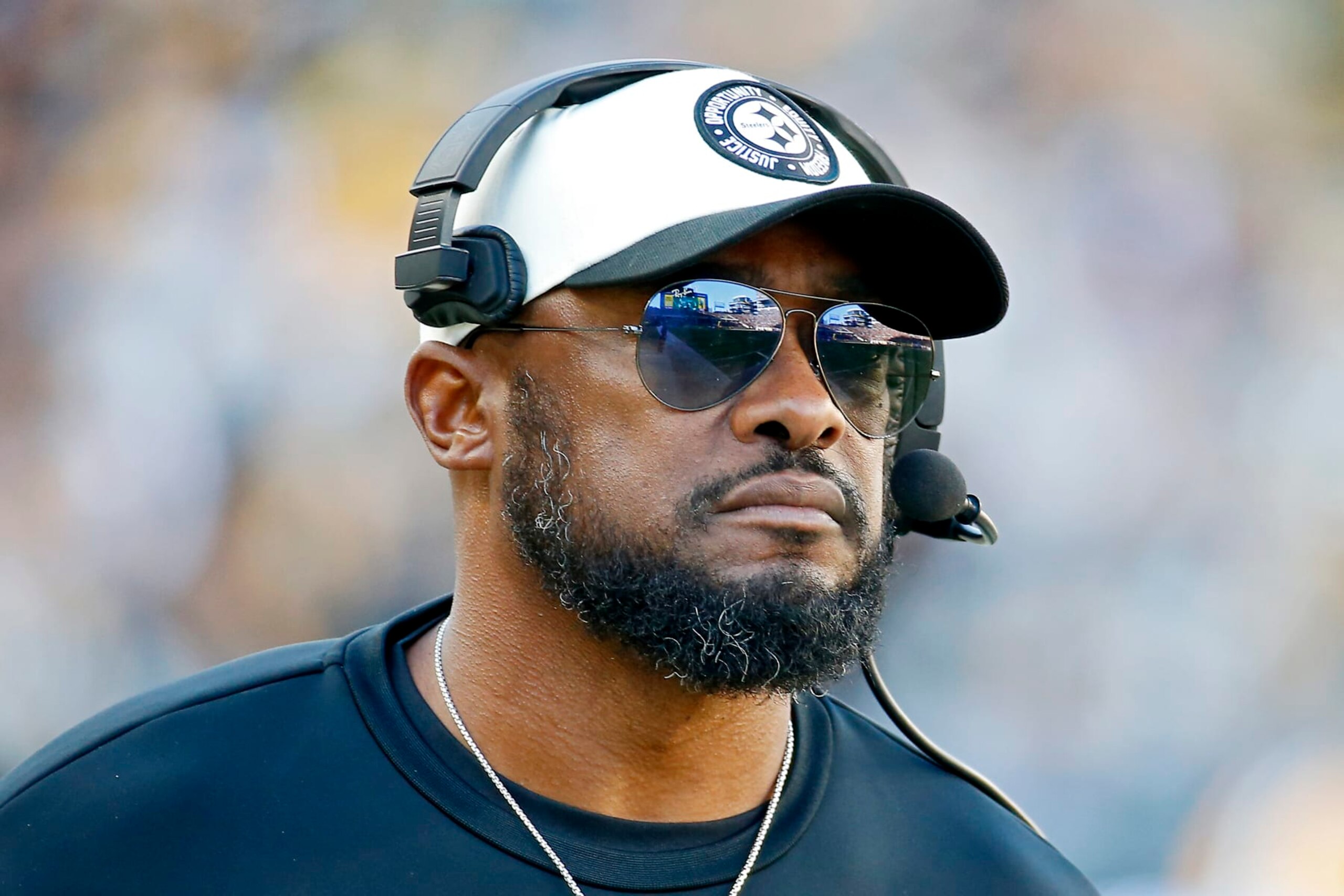 PITTSBURGH, PENNSYLVANIA - NOVEMBER 12: Head coach Mike Tomlin of the Pittsburgh Steelers looks on during the fourth quarter against the Green Bay Packers at Acrisure Stadium on November 12, 2023 in Pittsburgh, Pennsylvania. (Photo by Justin K. Aller/Getty Images)