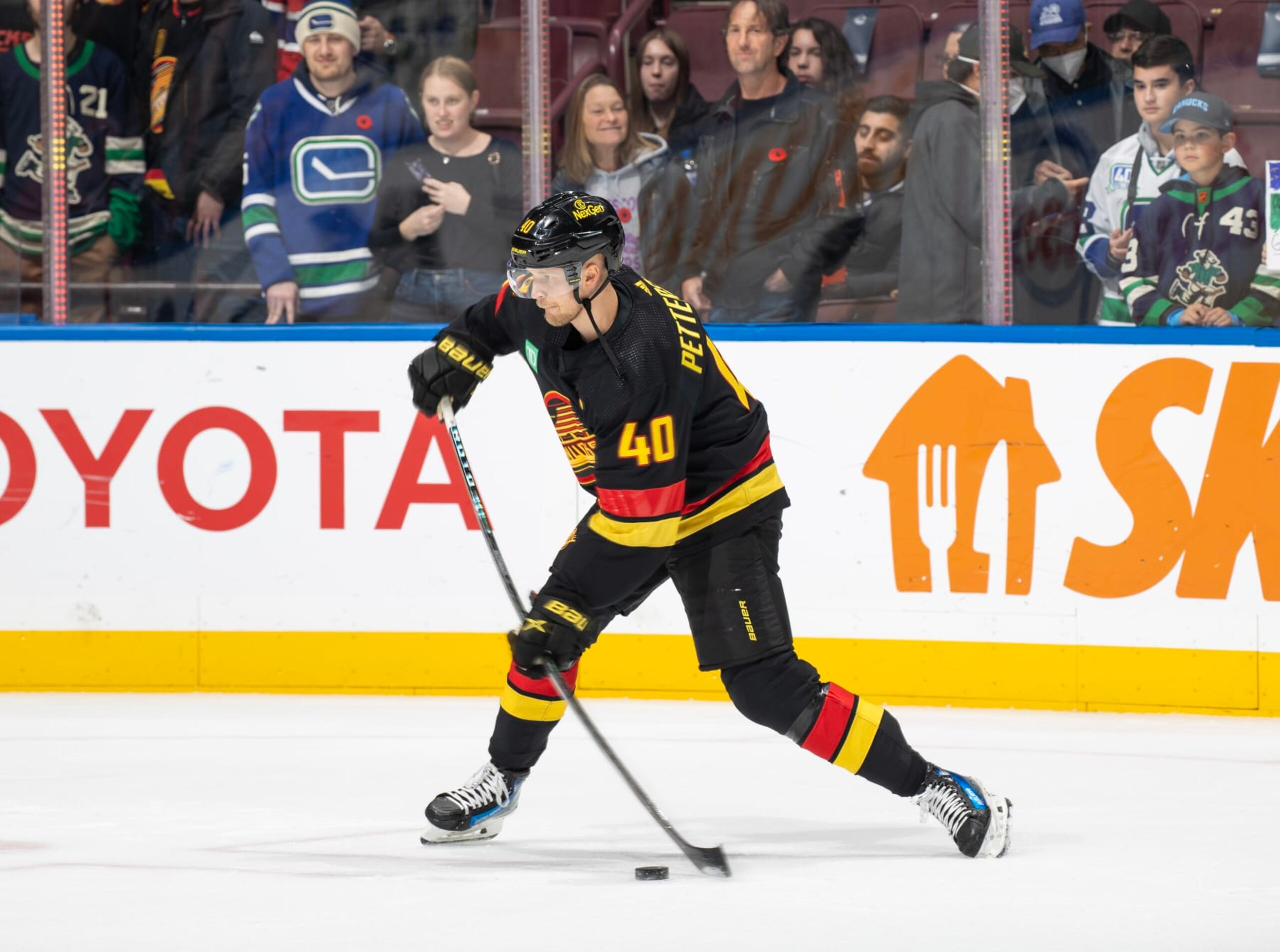 VANCOUVER, CANADA - NOVEMBER 6: Elias Pettersson #40 of the Vancouver Canucks shoots the puck during warm up before their NHL game against the Edmonton Oilers at Rogers Arena on November 6, 2023 in Vancouver, British Columbia, Canada. (Photo by Jeff Vinnick/NHLI via Getty Images) VANCOUVER, CANADA - NOVEMBER 6: Elias Pettersson #40 of the Vancouver Canucks shoots the puck during warm up before their NHL game against the Edmonton Oilers at Rogers Arena on November 6, 2023 in Vancouver, British Columbia, Canada. (Photo by Jeff Vinnick/NHLI via Getty Images)