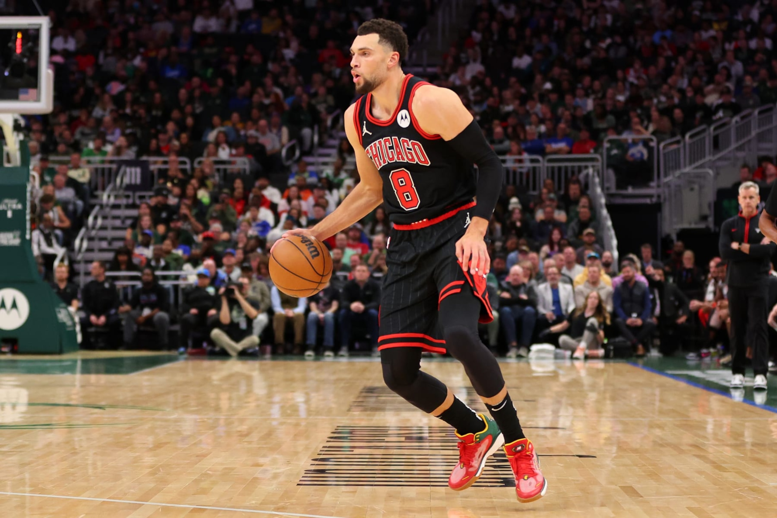 MILWAUKEE, WISCONSIN - NOVEMBER 13: Zach LaVine #8 of the Chicago Bulls handles the ball during a game against the Milwaukee Bucks at Fiserv Forum on November 13, 2023 in Milwaukee, Wisconsin. NOTE TO USER: User expressly acknowledges and agrees that, by downloading and or using this photograph, User is consenting to the terms and conditions of the Getty Images License Agreement. (Photo by Stacy Revere/Getty Images)