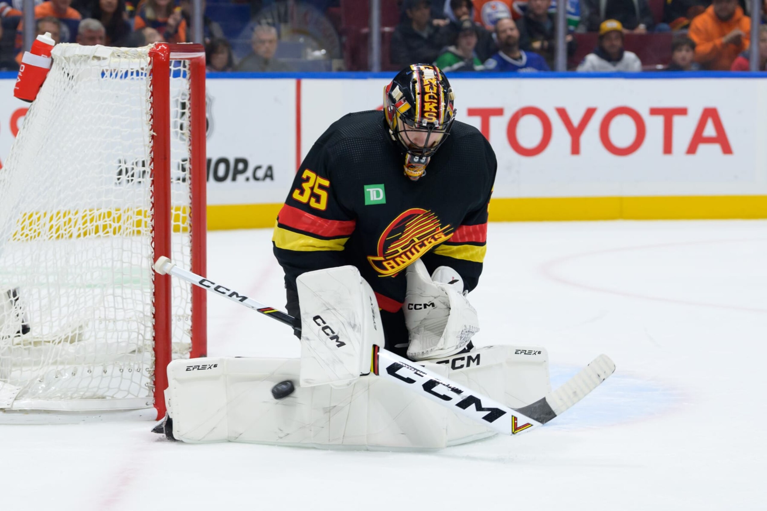 VANCOUVER, CANADA - NOVEMBER 06: Thatcher Demko #35 of the Vancouver Canucks makes a save during the second period of their NHL game against the Edmonton Oilers at Rogers Arena on November 6, 2023 in Vancouver, British Columbia, Canada. (Photo by Derek Cain/Getty Images)