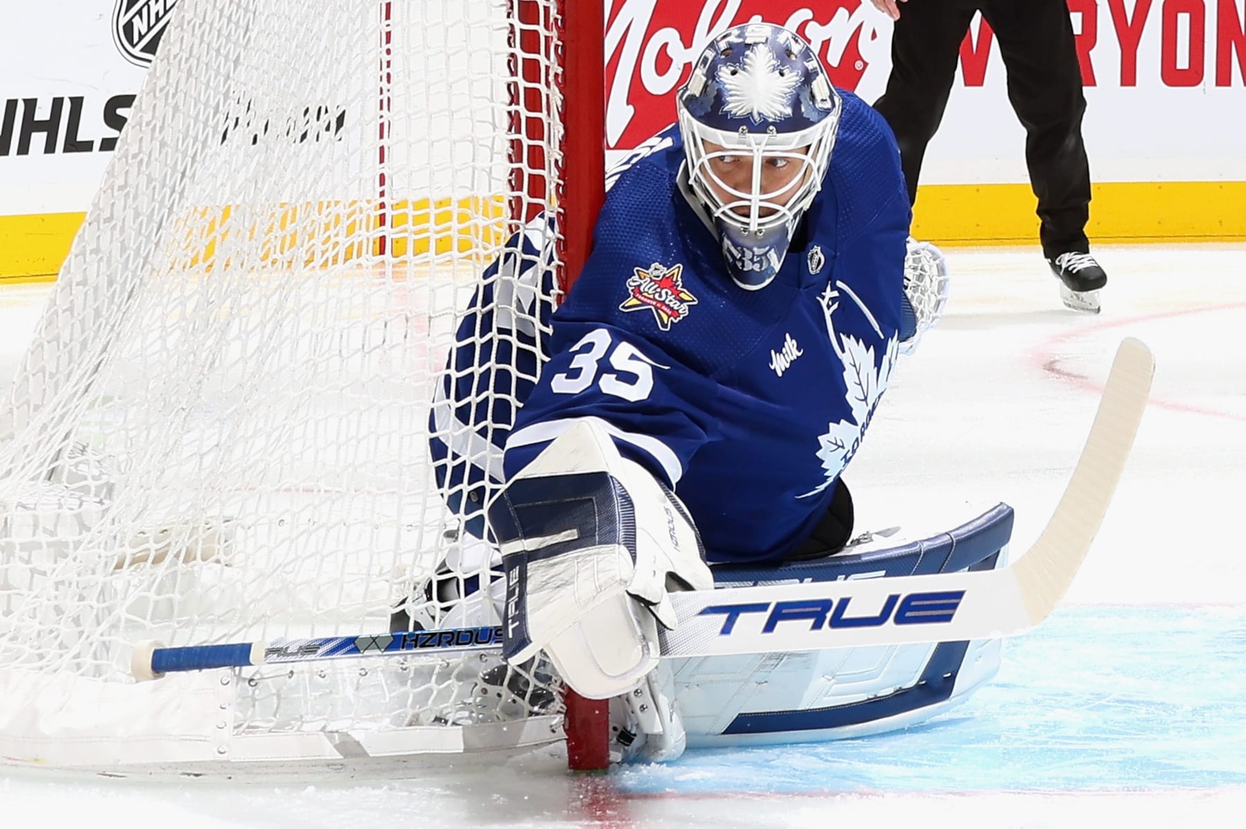 TORONTO, CANADA - NOVEMBER 11: Ilya Samsonov #35 of the Toronto Maple Leafs tends net against the Vancouver Canucks at Scotiabank Arena on November 11, 2023 in Toronto, Ontario, Canada. (Photo by Bruce Bennett/Getty Images) TORONTO, CANADA - NOVEMBER 11: Ilya Samsonov #35 of the Toronto Maple Leafs tends net against the Vancouver Canucks at Scotiabank Arena on November 11, 2023 in Toronto, Ontario, Canada. (Photo by Bruce Bennett/Getty Images)