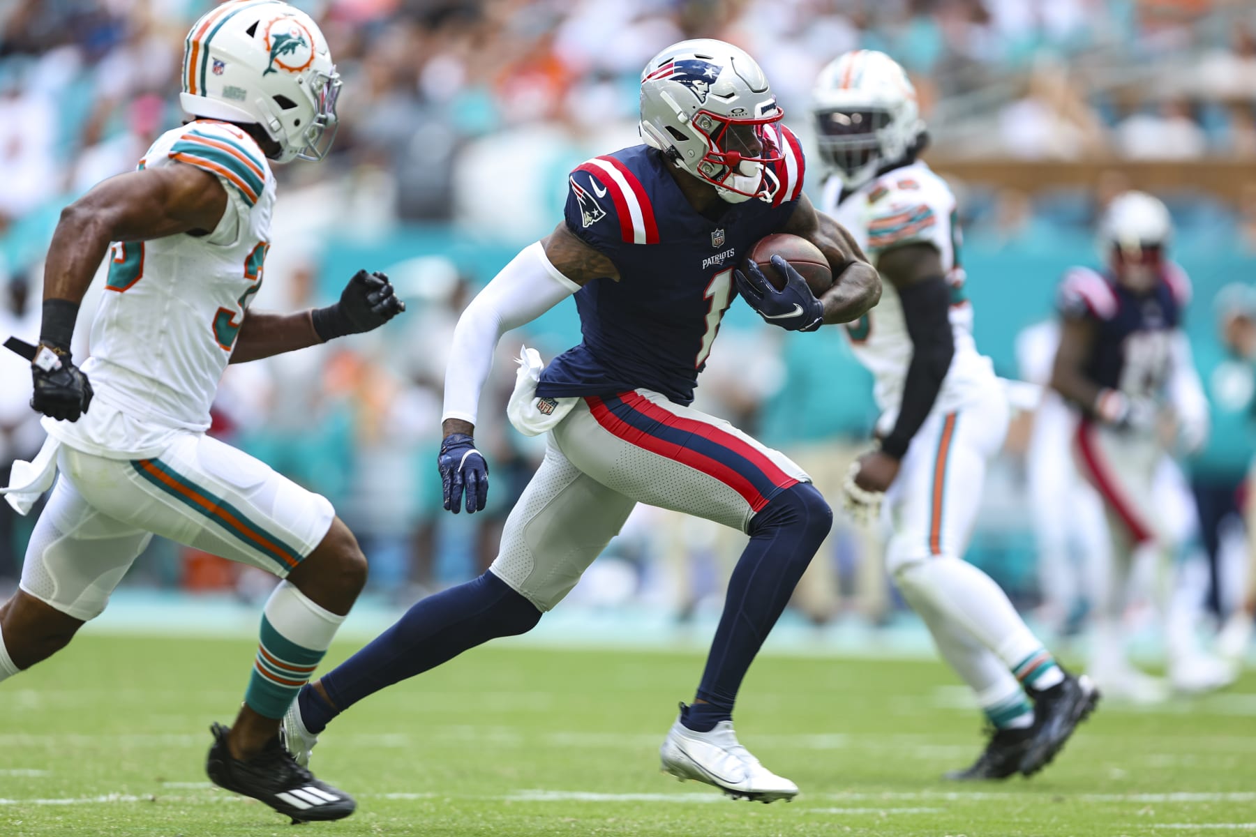 MIAMI GARDENS, FL - OCTOBER 29: DeVante Parker #1 of the New England Patriots runs the ball during at Hard Rock Stadium on October 29, 2023 in Miami Gardens, Florida. (Photo by Perry Knotts/Getty Images)