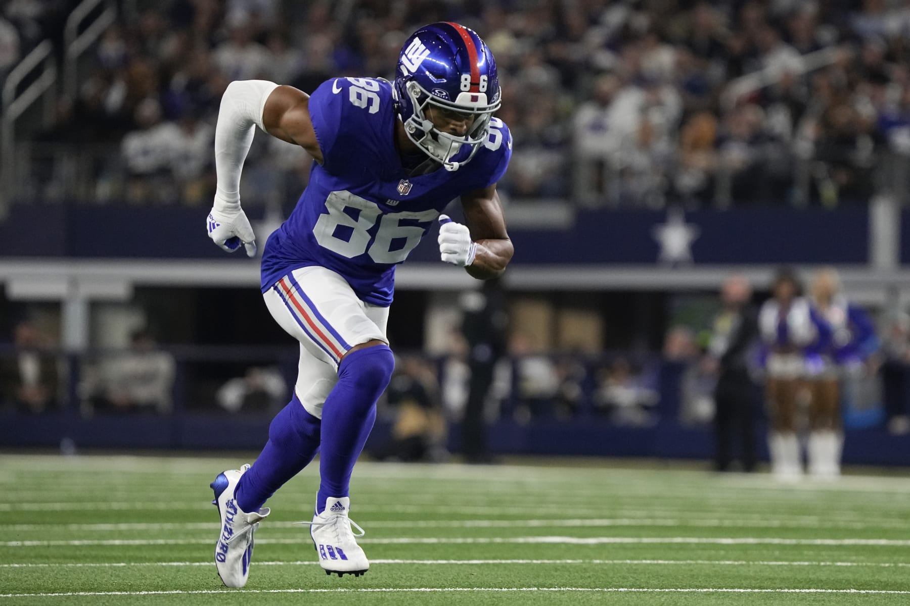 ARLINGTON, TEXAS - NOVEMBER 12: Darius Slayton #86 of the New York Giants runs during the second half of the game against the Dallas Cowboys at AT&T Stadium on November 12, 2023 in Arlington, Texas. (Photo by Sam Hodde/Getty Images)