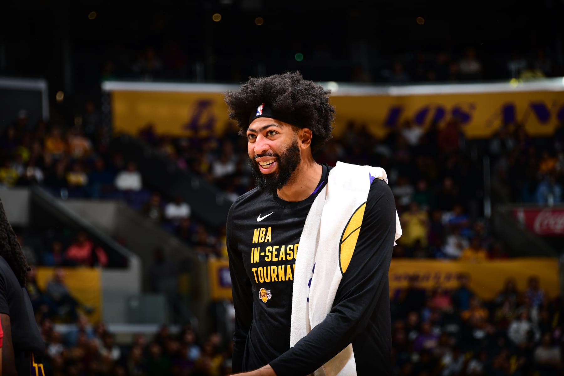 LOS ANGELES, CA - NOVEMBER 14: Anthony Davis #3 of the Los Angeles Lakers smiles during the game against the Memphis Grizzlies during the In-Season Tournament on November 14, 2023 at Crypto.Com Arena in Los Angeles, California. NOTE TO USER: User expressly acknowledges and agrees that, by downloading and/or using this Photograph, user is consenting to the terms and conditions of the Getty Images License Agreement. Mandatory Copyright Notice: Copyright 2023 NBAE (Photo by Adam Pantozzi/NBAE via Getty Images)