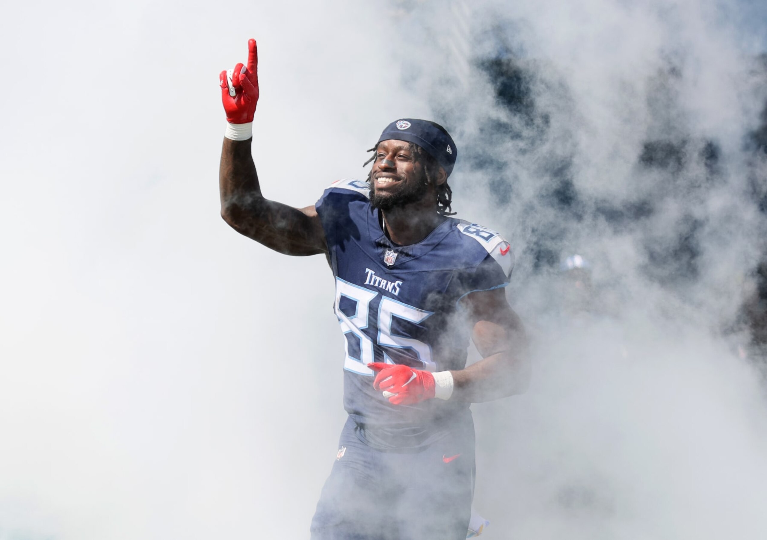 NASHVILLE, TENNESSEE - OCTOBER 01: Chigoziem Okonkwo #85 of the Tennessee Titans takes the field before a game against the Cincinnati Bengals at Nissan Stadium on October 01, 2023 in Nashville, Tennessee. (Photo by Andy Lyons/Getty Images)