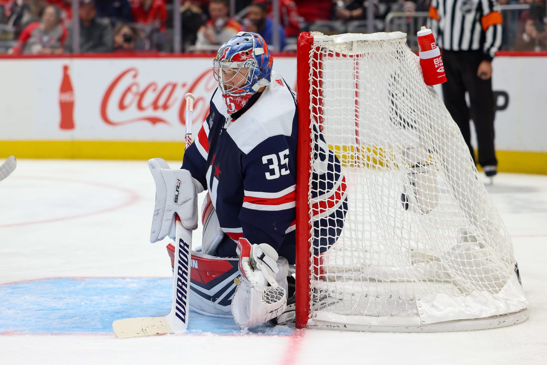 WASHINGTON, DC - NOVEMBER 8: Darcy Kuemper #35 of the Washington Capitals watches the play during a game against the Florida Panthers at Capital One Arena on November 8, 2023 in Washington, D.C. (Photo by John McCreary/NHLI via Getty Images)