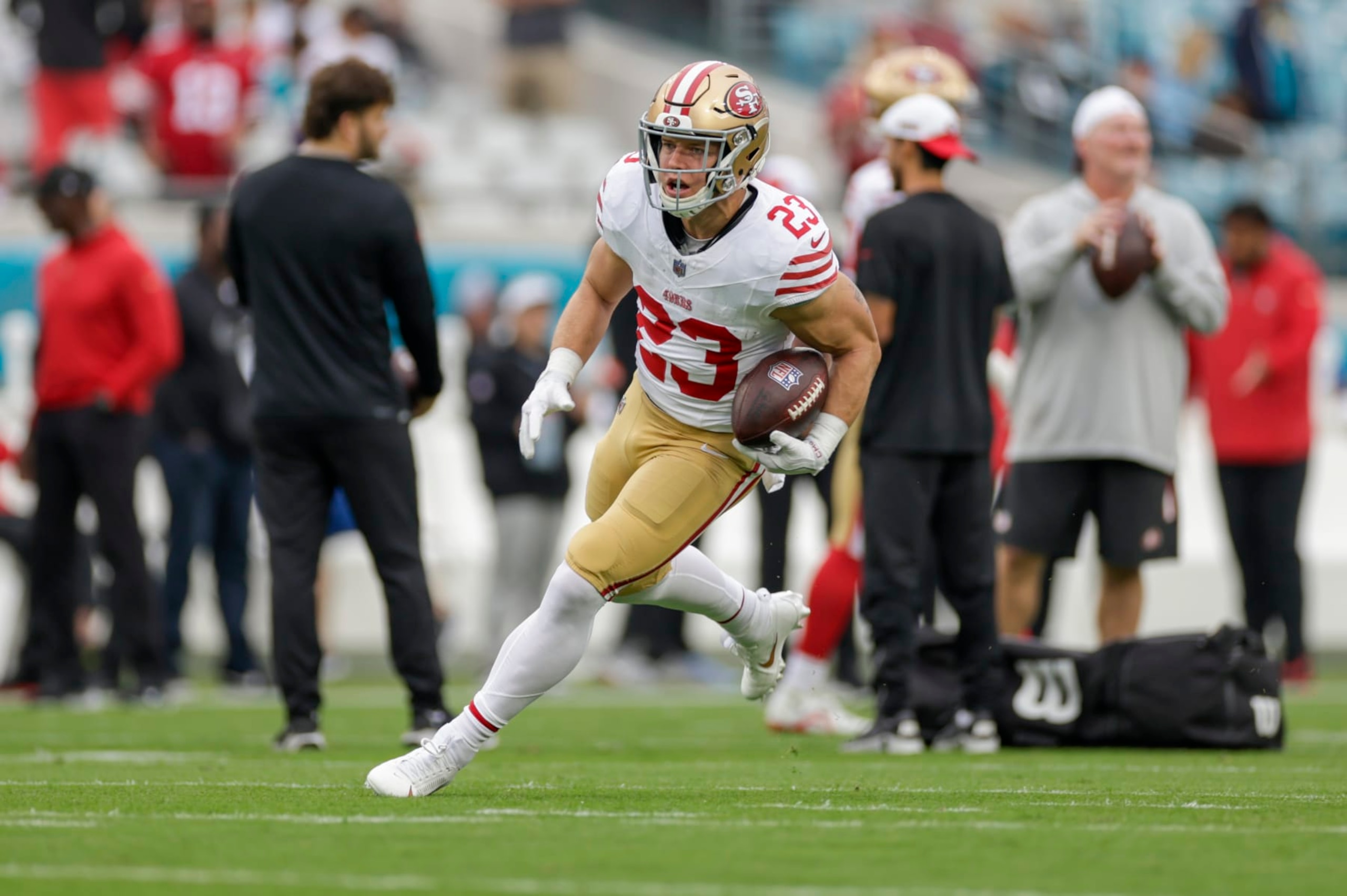 JACKSONVILLE, FL - NOVEMBER 12: San Francisco 49ers running back Christian McCaffrey (23) before the game between the San Francisco 49ers and the Jacksonville Jaguars on November 12, 2023 at  EverBank Stadium in Jacksonville, Florida. (Photo by David Rosenblum/Icon Sportswire via Getty Images)