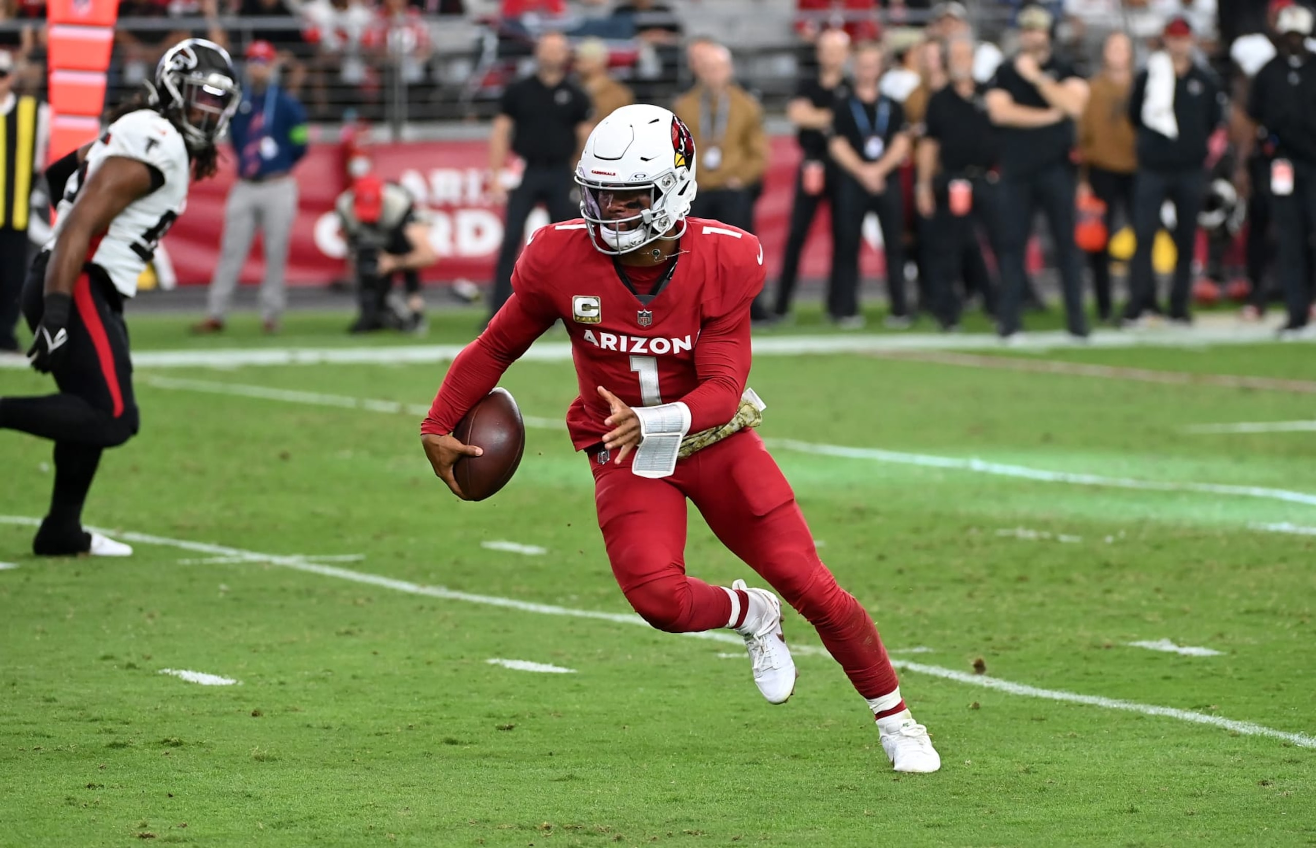 GLENDALE, ARIZONA - NOVEMBER 12: Kyler Murray #1 of the Arizona Cardinals runs with the ball against the Atlanta Falcons at State Farm Stadium on November 12, 2023 in Glendale, Arizona. (Photo by Norm Hall/Getty Images)