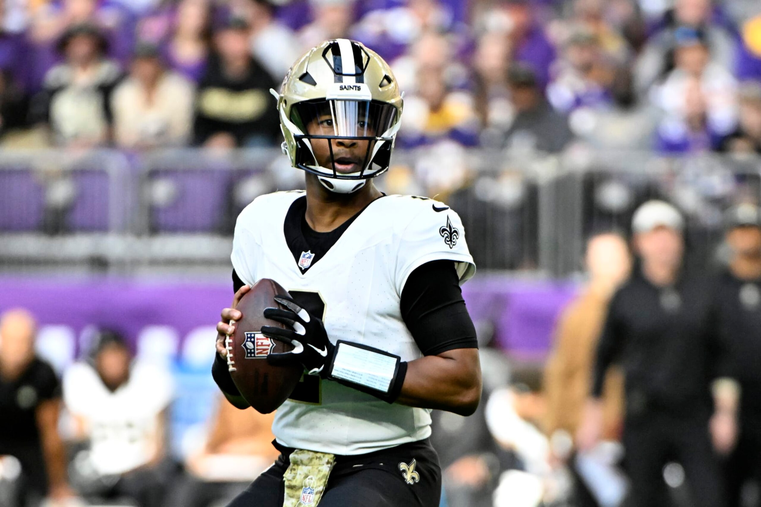 MINNEAPOLIS, MINNESOTA - NOVEMBER 12: Jameis Winston #2 of the New Orleans Saints looks to pass against the Minnesota Vikings during the third quarter at U.S. Bank Stadium on November 12, 2023 in Minneapolis, Minnesota. (Photo by Stephen Maturen/Getty Images)