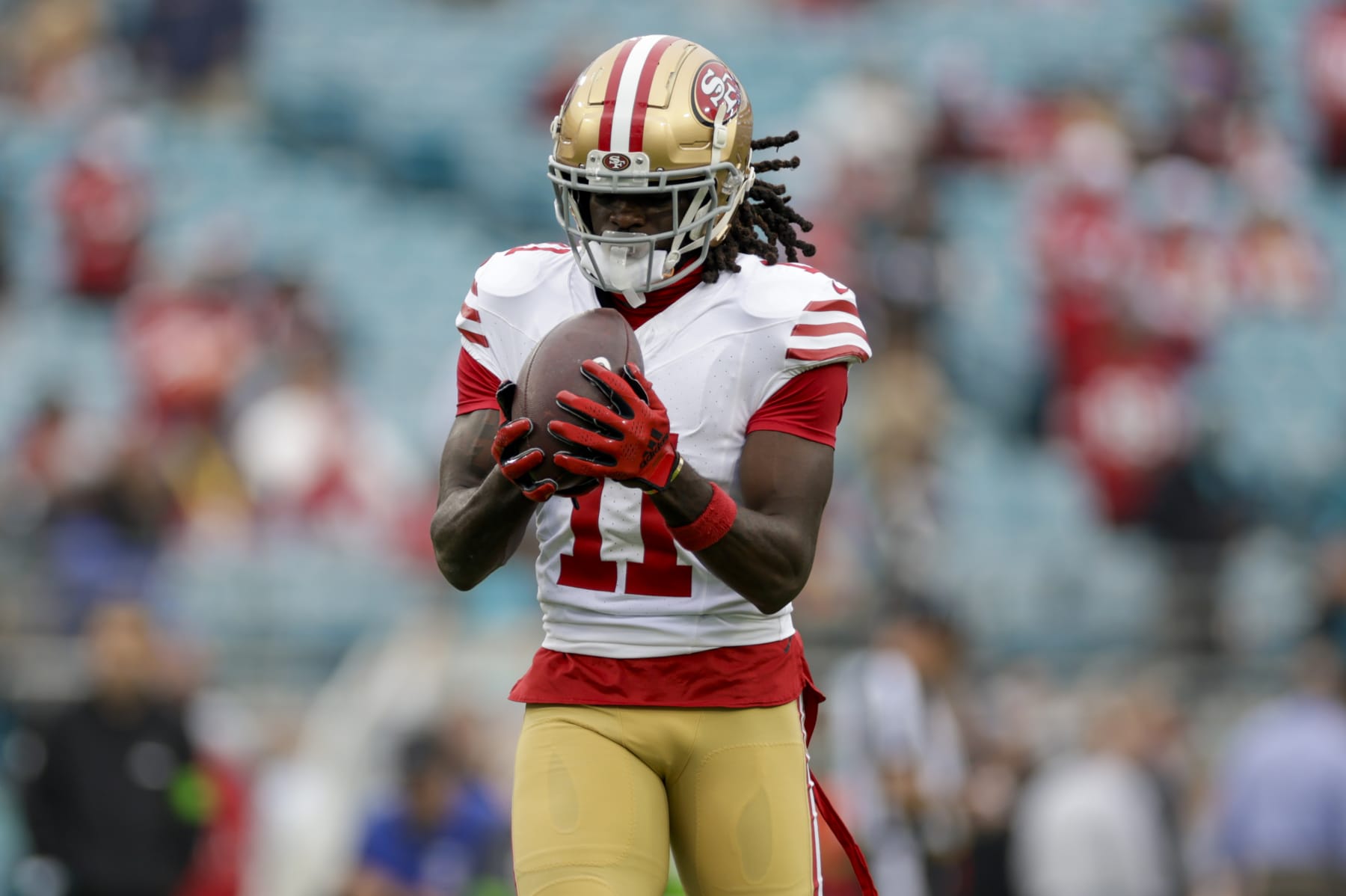 JACKSONVILLE, FL - NOVEMBER 12: San Francisco 49ers wide receiver Brandon Aiyuk (11) before the game between the San Francisco 49ers and the Jacksonville Jaguars on November 12, 2023 at  EverBank Stadium in Jacksonville, Florida. (Photo by David Rosenblum/Icon Sportswire via Getty Images)