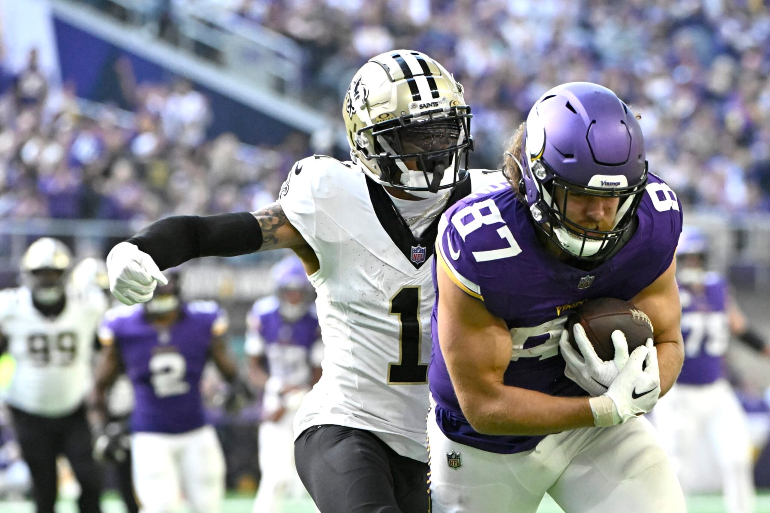 MINNEAPOLIS, MINNESOTA - NOVEMBER 12: T.J. Hockenson #87 of the Minnesota Vikings makes a catch against the New Orleans Saints during the second quarter at U.S. Bank Stadium on November 12, 2023 in Minneapolis, Minnesota. (Photo by Stephen Maturen/Getty Images)