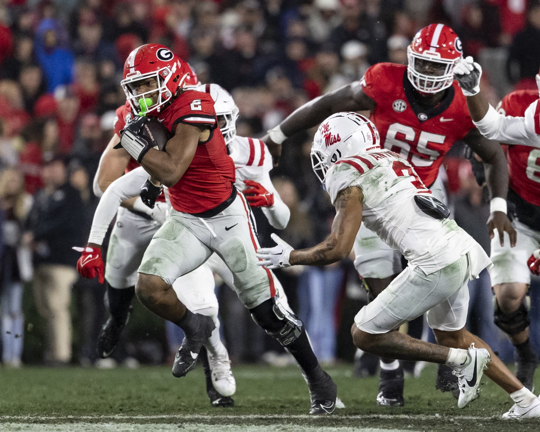 ATHENS, GA - NOVEMBER 11: Kendall Milton #2 of the Georgia Bulldogs runs into the open field during a game between University of Mississippi and University of Georgia at Sanford Stadium on November 11, 2023 in Athens, Georgia. (Photo by Steve Limentani/ISI Photos/Getty Images)