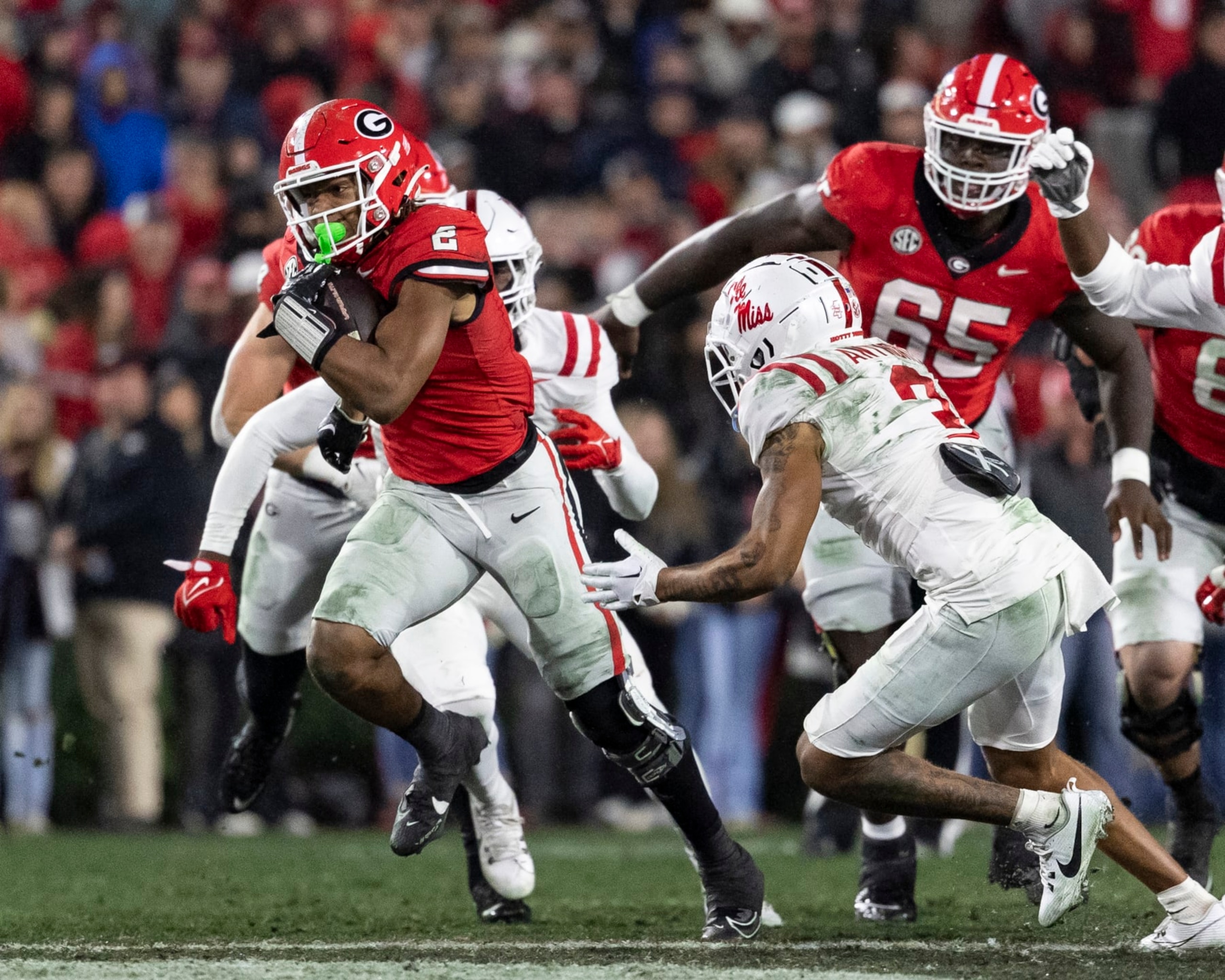 ATHENS, GA - NOVEMBER 11: Kendall Milton #2 of the Georgia Bulldogs runs into the open field during a game between University of Mississippi and University of Georgia at Sanford Stadium on November 11, 2023 in Athens, Georgia. (Photo by Steve Limentani/ISI Photos/Getty Images)