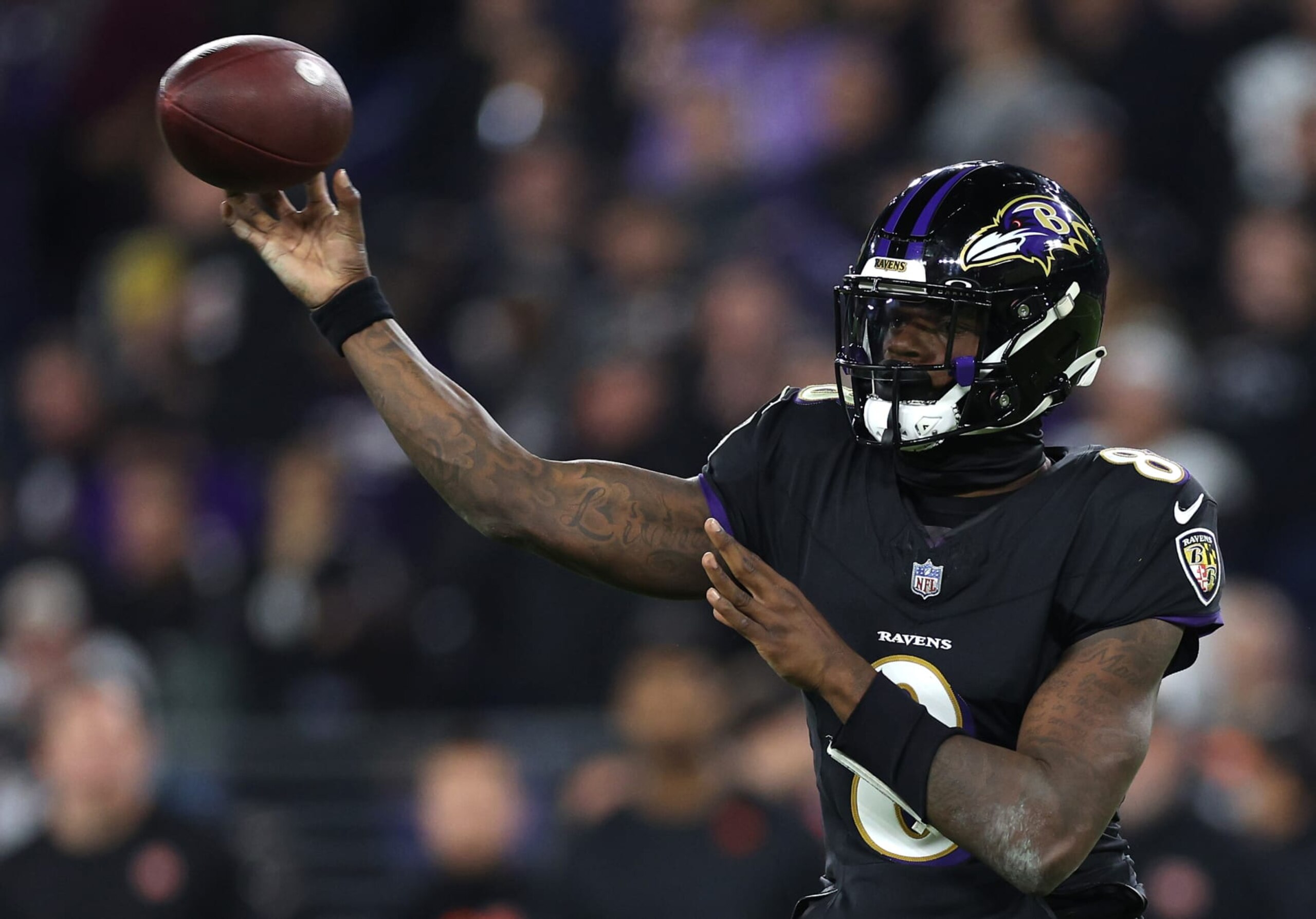 BALTIMORE, MARYLAND - NOVEMBER 16: Lamar Jackson #8 of the Baltimore Ravens throws a pass against the Cincinnati Bengals during the second quarter of the game at M&T Bank Stadium on November 16, 2023 in Baltimore, Maryland. (Photo by Patrick Smith/Getty Images)