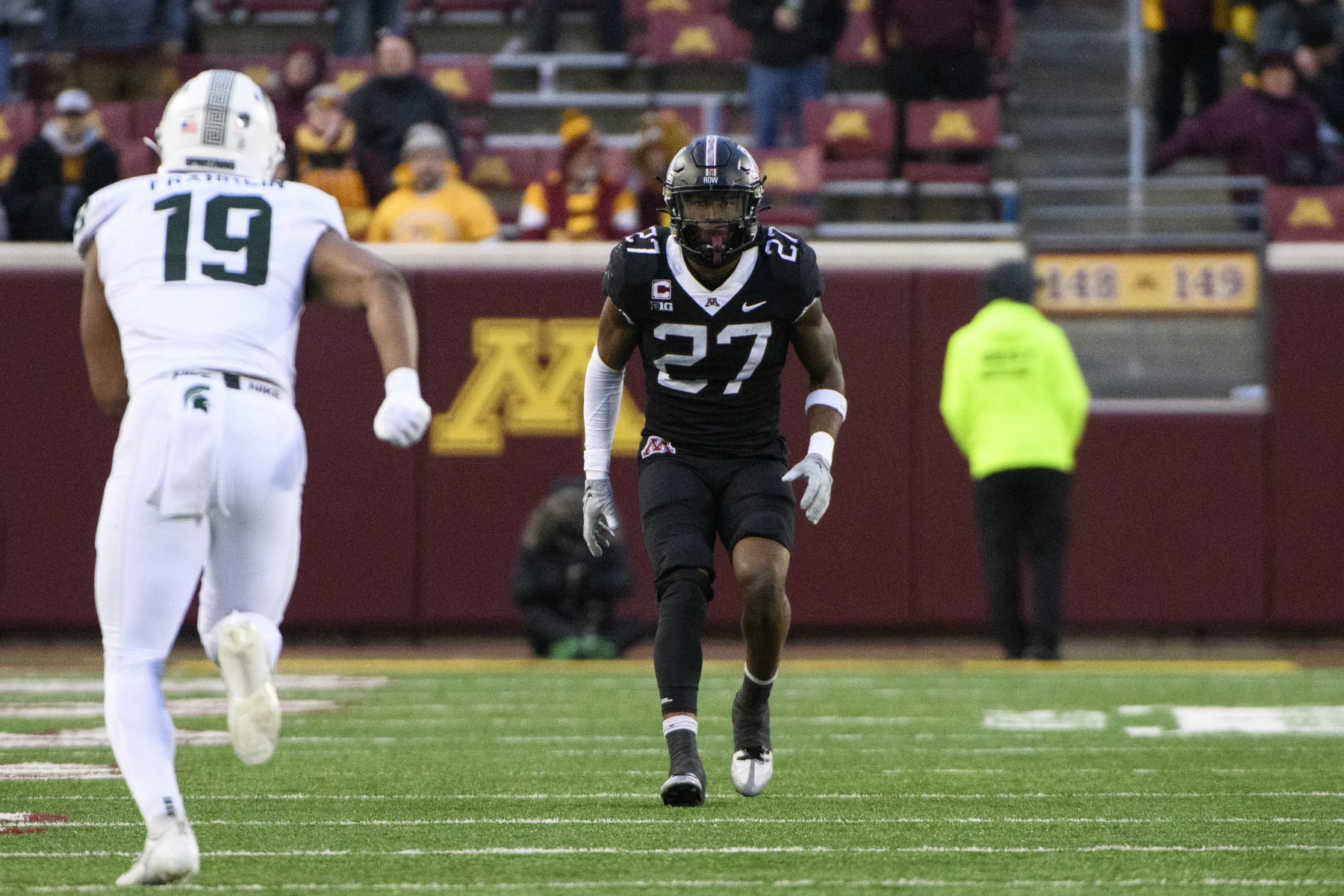 MINNEAPOLIS, MINNESOTA - OCTOBER 28: Tyler Nubin #27 of the Minnesota Golden Gophers drops back into coverage in the fourth quarter of the game against the Michigan State Spartans at Huntington Bank Stadium on October 28, 2023 in Minneapolis, Minnesota. (Photo by Stephen Maturen/Getty Images)