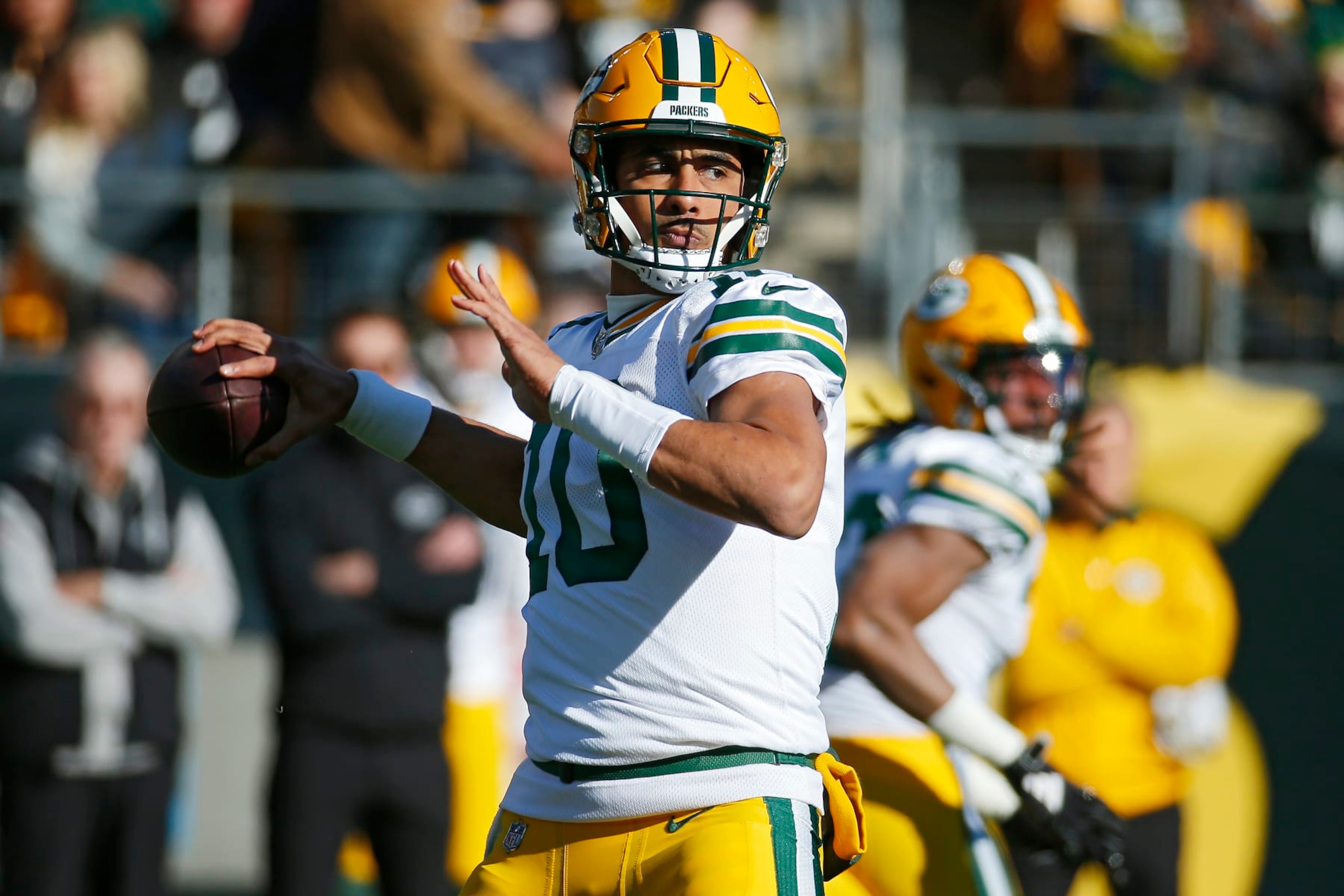 PITTSBURGH, PENNSYLVANIA - NOVEMBER 12: Jordan Love #10 of the Green Bay Packers attempts a pass against the Pittsburgh Steelers during the first quarter at Acrisure Stadium on November 12, 2023 in Pittsburgh, Pennsylvania. (Photo by Justin K. Aller/Getty Images) PITTSBURGH, PENNSYLVANIA - NOVEMBER 12: Jordan Love #10 of the Green Bay Packers attempts a pass against the Pittsburgh Steelers during the first quarter at Acrisure Stadium on November 12, 2023 in Pittsburgh, Pennsylvania. (Photo by Justin K. Aller/Getty Images)