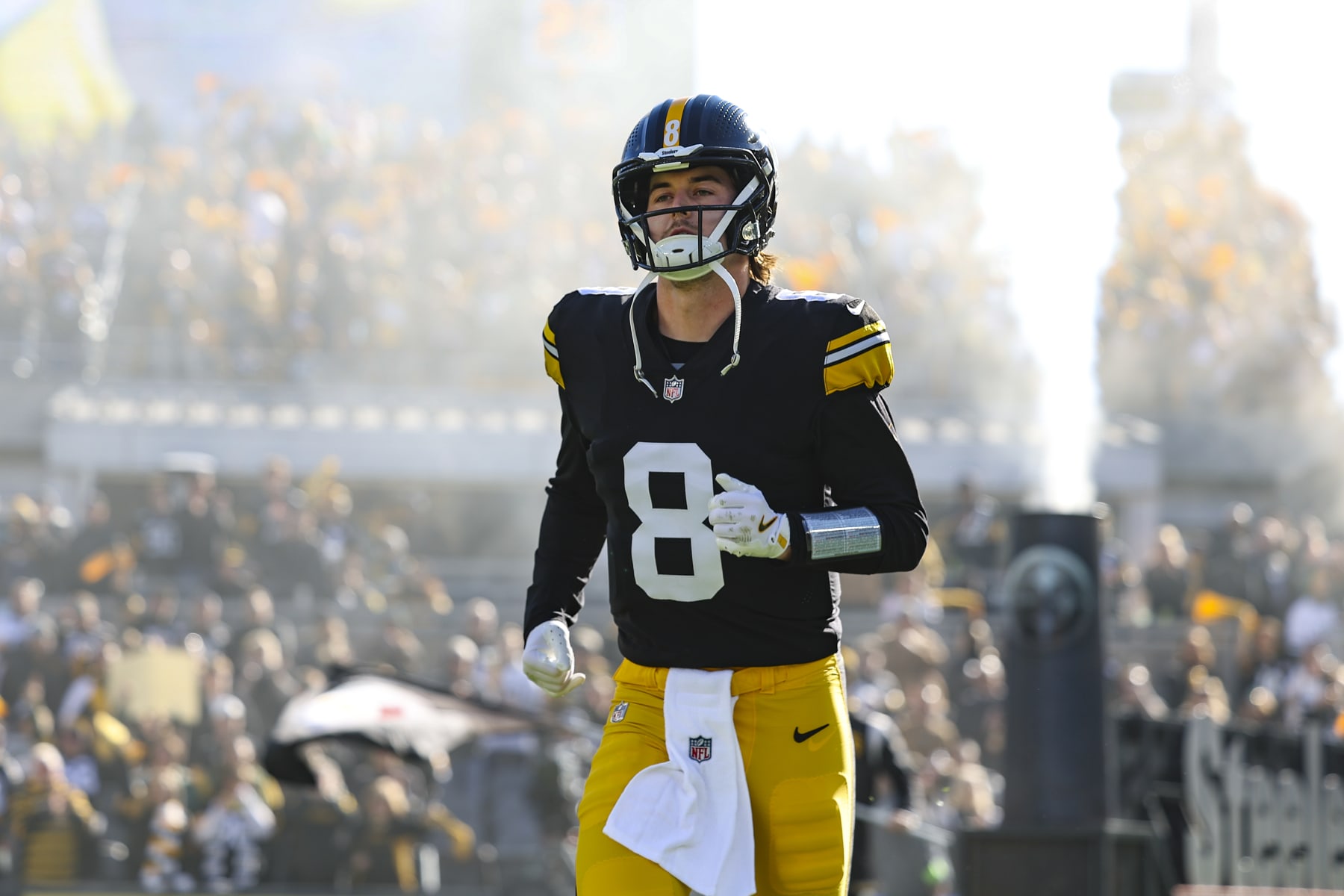 PITTSBURGH, PA - NOVEMBER 12: Kenny Pickett #8 of the Pittsburgh Steelers runs out of the tunnel prior to an NFL football game against the Green Bay Packers at Acrisure Stadium on November 12, 2023 in Pittsburgh, Pennsylvania. (Photo by Perry Knotts/Getty Images)