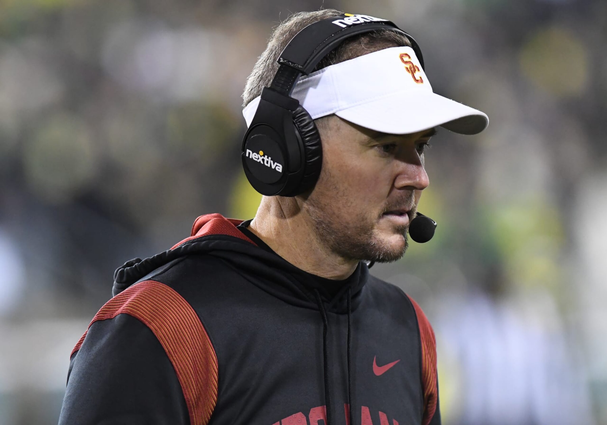 EUGENE, OR - NOVEMBER 11: USC Trojans head coach Lincoln Riley on the sideline during a college football game between the Oregon Ducks and USC Trojans on November 11, 2023, at Autzen Stadium in Eugene, Oregon.(Photo by Brian Murphy/Icon Sportswire via Getty Images) EUGENE, OR - NOVEMBER 11: USC Trojans head coach Lincoln Riley on the sideline during a college football game between the Oregon Ducks and USC Trojans on November 11, 2023, at Autzen Stadium in Eugene, Oregon.(Photo by Brian Murphy/Icon Sportswire via Getty Images)