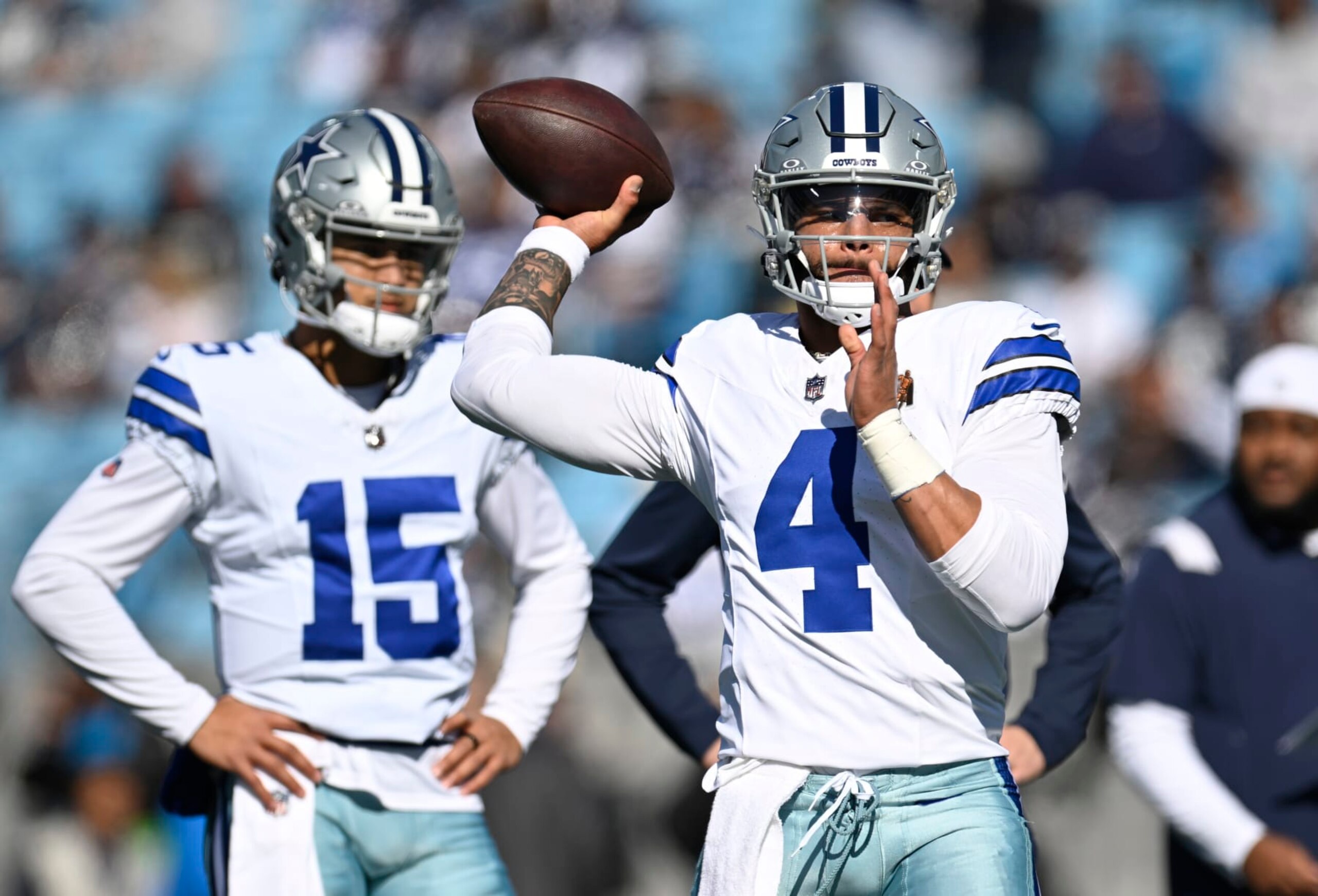 CHARLOTTE, NORTH CAROLINA - NOVEMBER 19: Dak Prescott #4 of the Dallas Cowboys warms up prior to the game against the Carolina Panthers at Bank of America Stadium on November 19, 2023 in Charlotte, North Carolina. (Photo by Eakin Howard/Getty Images)
