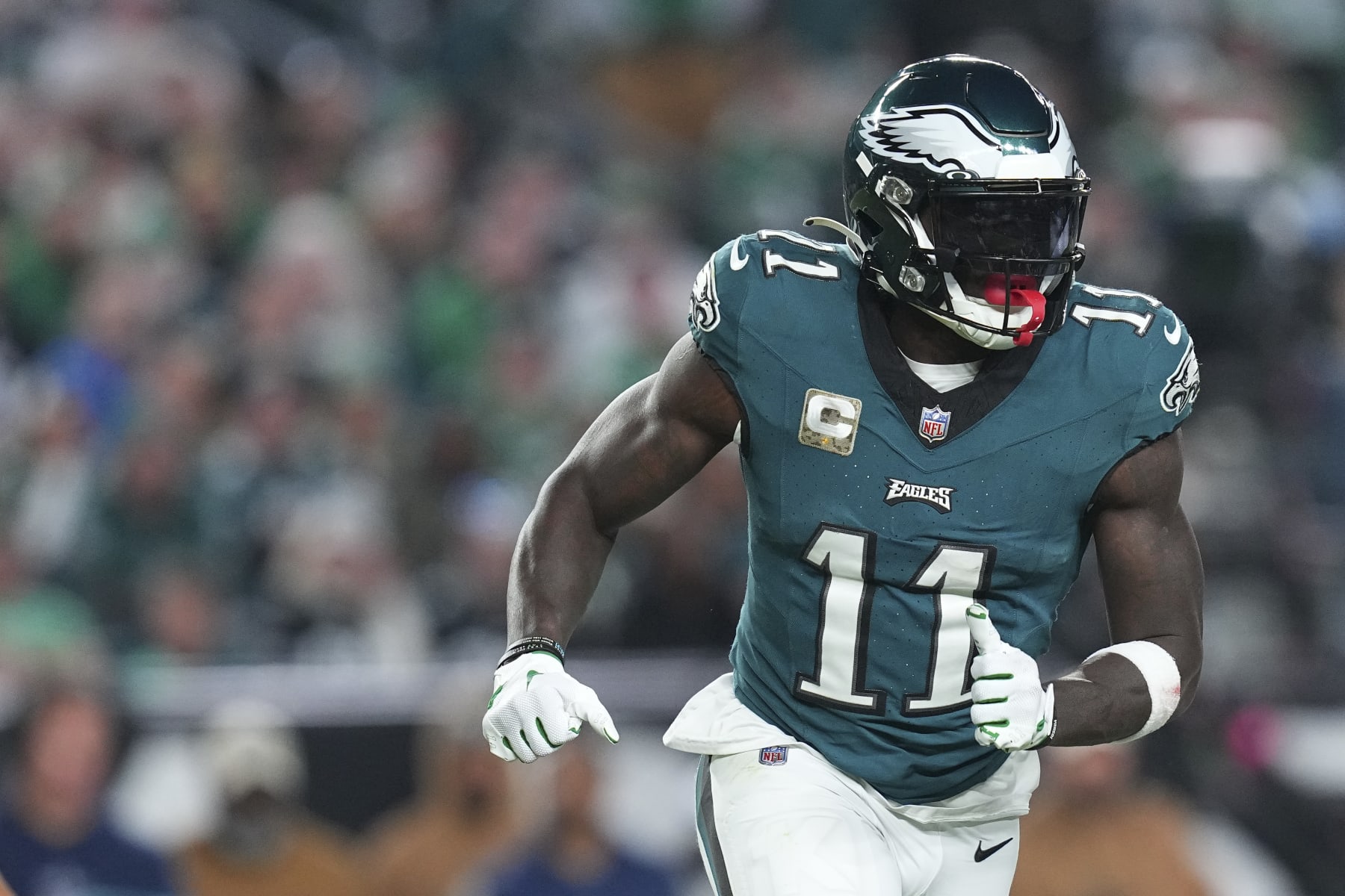PHILADELPHIA, PENNSYLVANIA - NOVEMBER 5: A.J. Brown #11 of the Philadelphia Eagles in action against the Dallas Cowboys at Lincoln Financial Field on November 5, 2023 in Philadelphia, Pennsylvania. (Photo by Mitchell Leff/Getty Images)