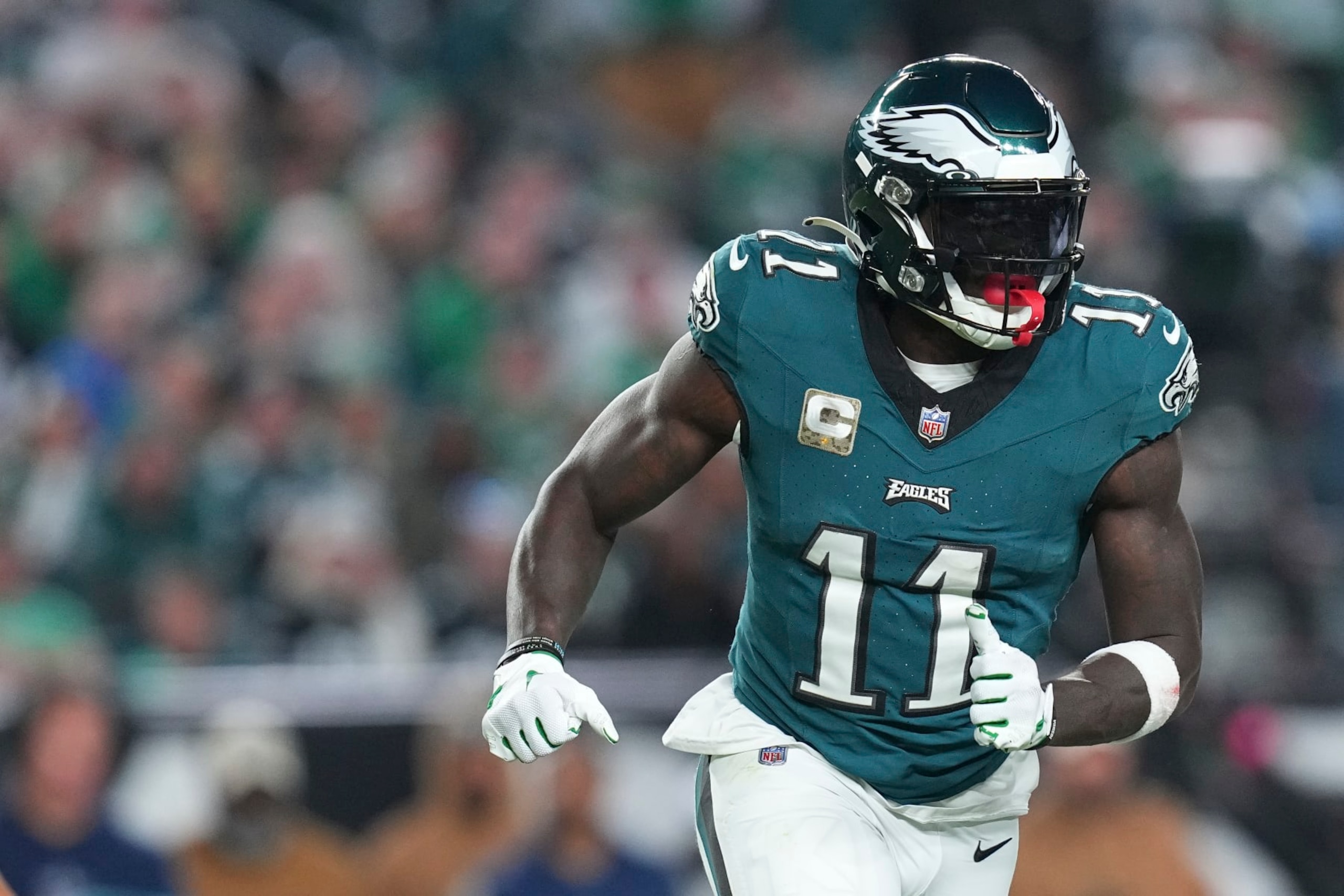 PHILADELPHIA, PENNSYLVANIA - NOVEMBER 5: A.J. Brown #11 of the Philadelphia Eagles in action against the Dallas Cowboys at Lincoln Financial Field on November 5, 2023 in Philadelphia, Pennsylvania. (Photo by Mitchell Leff/Getty Images)