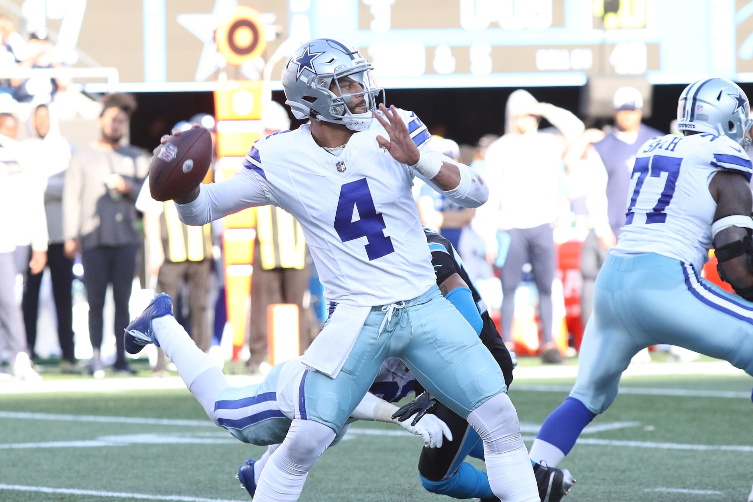 CHARLOTTE, NC - NOVEMBER 19: Dallas Cowboys quarterback Dak Prescott (4) throws a pass during an NFL football game between the Dallas Cowboys and the Carolina Panthers on November 19, 2023 at Bank of America Stadium in Charlotte, N.C. (Photo by John Byrum/Icon Sportswire via Getty Images) CHARLOTTE, NC - NOVEMBER 19: Dallas Cowboys quarterback Dak Prescott (4) throws a pass during an NFL football game between the Dallas Cowboys and the Carolina Panthers on November 19, 2023 at Bank of America Stadium in Charlotte, N.C. (Photo by John Byrum/Icon Sportswire via Getty Images)
