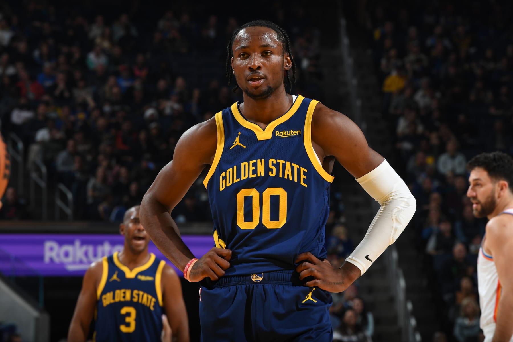 SAN FRANCISCO, CA - NOVEMBER 16: Jonathan Kuminga #00 of the Golden State Warriors looks on during the game against the Oklahoma City Thunder on November 16, 2023 at Chase Center in San Francisco, California. NOTE TO USER: User expressly acknowledges and agrees that, by downloading and or using this photograph, user is consenting to the terms and conditions of Getty Images License Agreement. Mandatory Copyright Notice: Copyright 2023 NBAE (Photo by Noah Graham/NBAE via Getty Images)