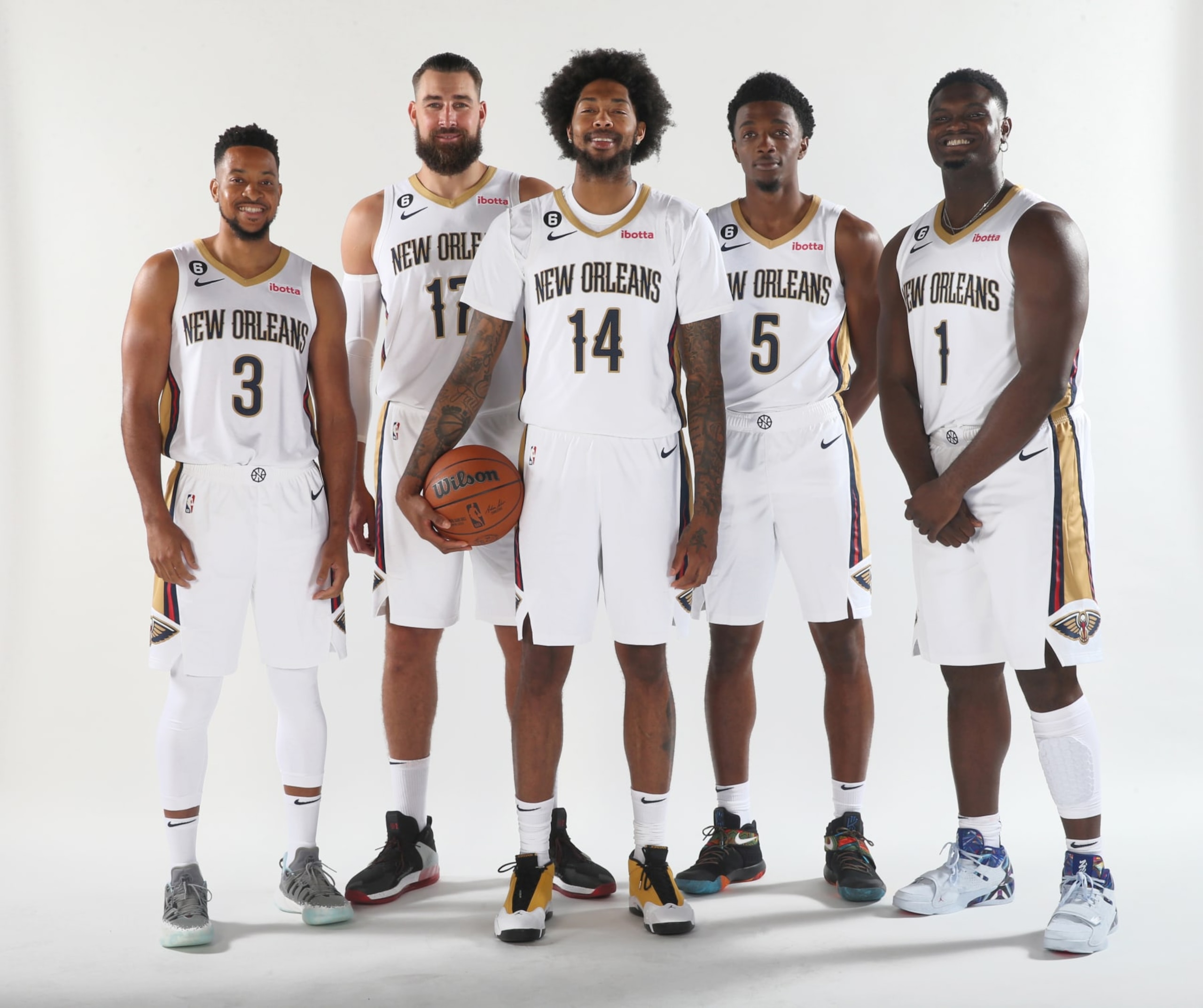 NEW ORLEANS, LA - SEPTEMBER 26: CJ McCollum #3, Jonas Valanciunas #17, Brandon Ingram #14, Herbert Jones #5, and Zion Williamson #1 of the New Orleans Pelicans pose for a photograph in New Orleans, Louisiana. NOTE TO USER: User expressly acknowledges and agrees that, by downloading and or using this Photograph, user is consenting to the terms and conditions of the Getty Images License Agreement. Mandatory Copyright Notice: Copyright 2022 NBAE (Photo by Layne Murdoch Jr./NBAE via Getty Images) NEW ORLEANS, LA - SEPTEMBER 26: CJ McCollum #3, Jonas Valanciunas #17, Brandon Ingram #14, Herbert Jones #5, and Zion Williamson #1 of the New Orleans Pelicans pose for a photograph in New Orleans, Louisiana. NOTE TO USER: User expressly acknowledges and agrees that, by downloading and or using this Photograph, user is consenting to the terms and conditions of the Getty Images License Agreement. Mandatory Copyright Notice: Copyright 2022 NBAE (Photo by Layne Murdoch Jr./NBAE via Getty Images)