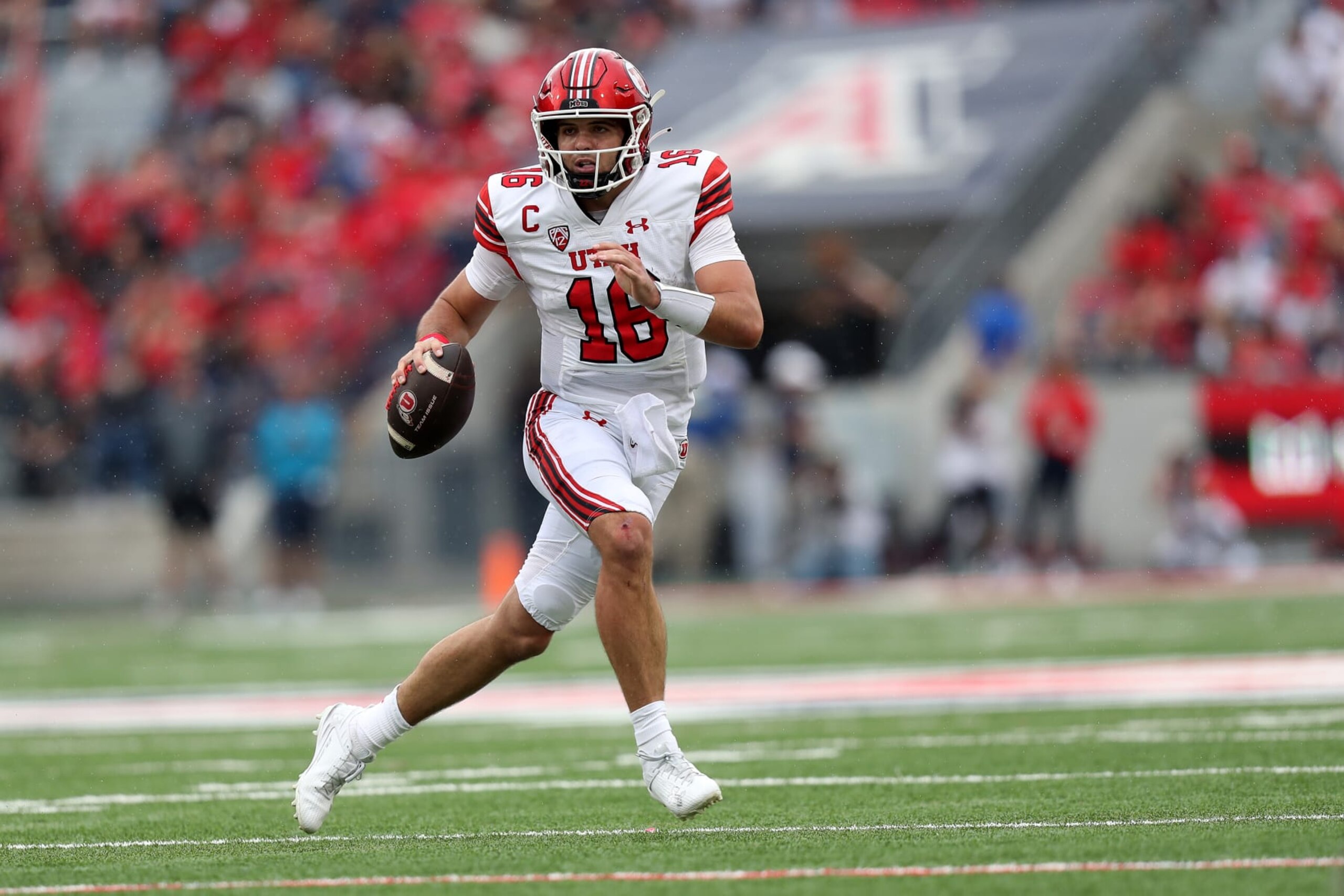TUCSON, AZ - NOVEMBER 18:  Utah Utes quarterback Bryson Barnes #16 during the first half of a football game between the Utah Utes and the University of Arizona Wildcats on November 18, 2023 at Arizona Stadium in Tucson, AZ. (Photo by Christopher Hook/Icon Sportswire via Getty Images)
