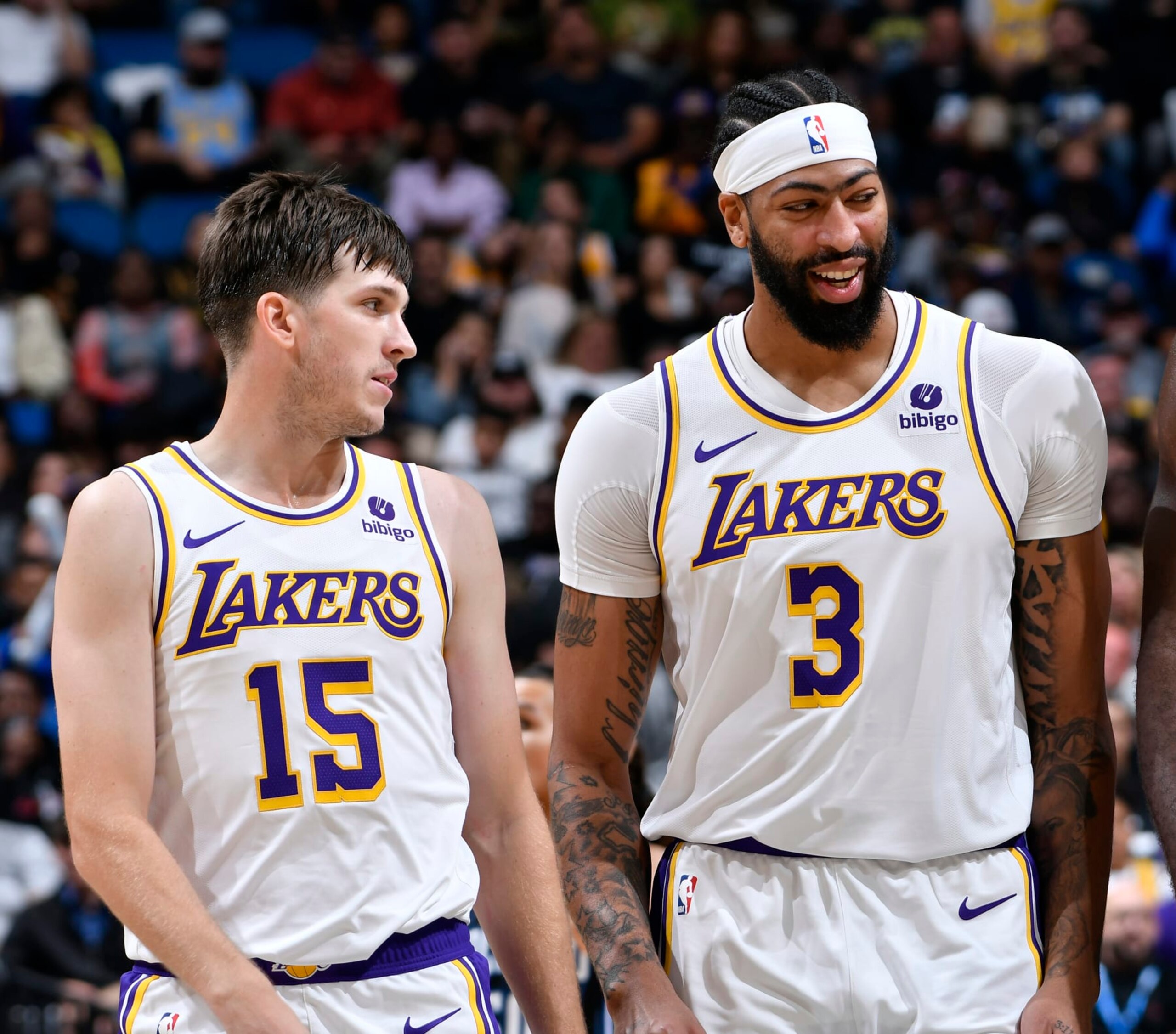 ORLANDO, FL - NOVEMBER 4: Anthony Davis #3 of the Los Angeles Lakers smiles during the game against the Orlando Magic on November 4, 2023 at Amway Center in Orlando, Florida. NOTE TO USER: User expressly acknowledges and agrees that, by downloading and or using this photograph, User is consenting to the terms and conditions of the Getty Images License Agreement. Mandatory Copyright Notice: Copyright 2023 NBAE (Photo by Fernando Medina/NBAE via Getty Images)