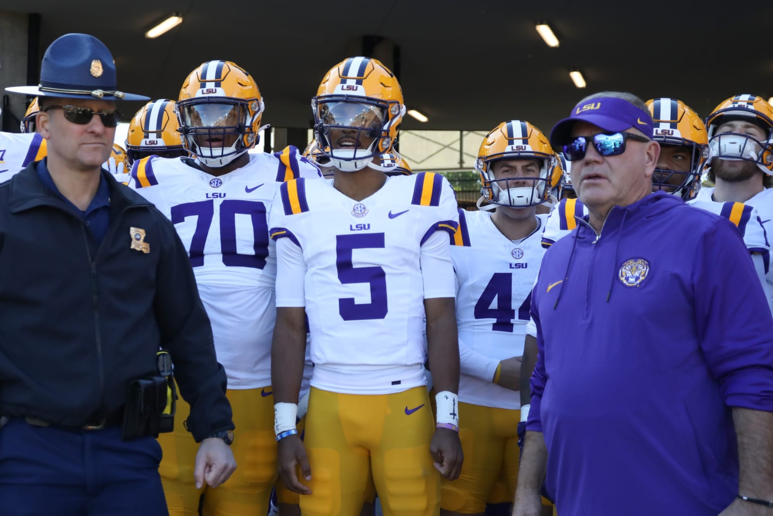 COLUMBIA, MO - OCTOBER 07: LSU Tigers quarterback Jayden Daniels (5) and head coach Brian Kelly prepare to lead the team onto the field before an SEC football game between the LSU Tigers and Missouri Tigers on Oct 7, 2023 at Memorial Stadium in Columbia, MO. (Photo by Scott Winters/Icon Sportswire via Getty Images)
