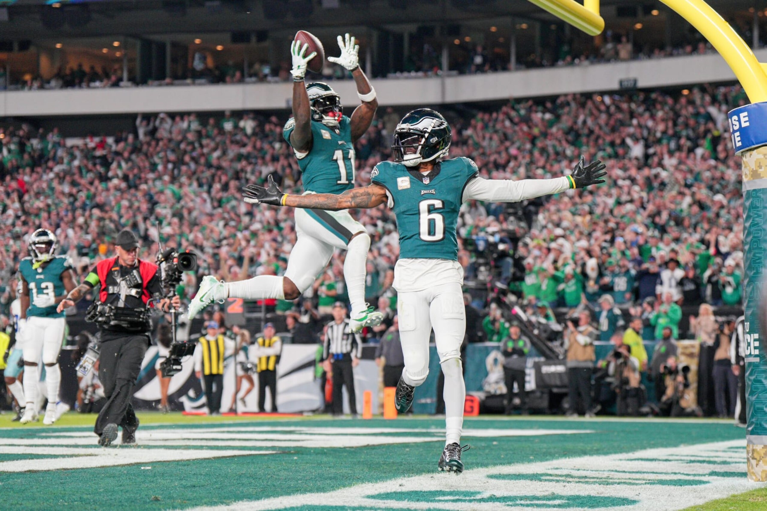 PHILADELPHIA, PA - NOVEMBER 05: Philadelphia Eagles wide receiver DeVonta Smith (6) and Philadelphia Eagles wide receiver A.J. Brown (11) celebrate a touchdown during the game between the Dallas Cowboys and the Philadelphia Eagles on November 5, 2023 at Lincoln Financial Field. (Photo by Andy Lewis/Icon Sportswire via Getty Images)