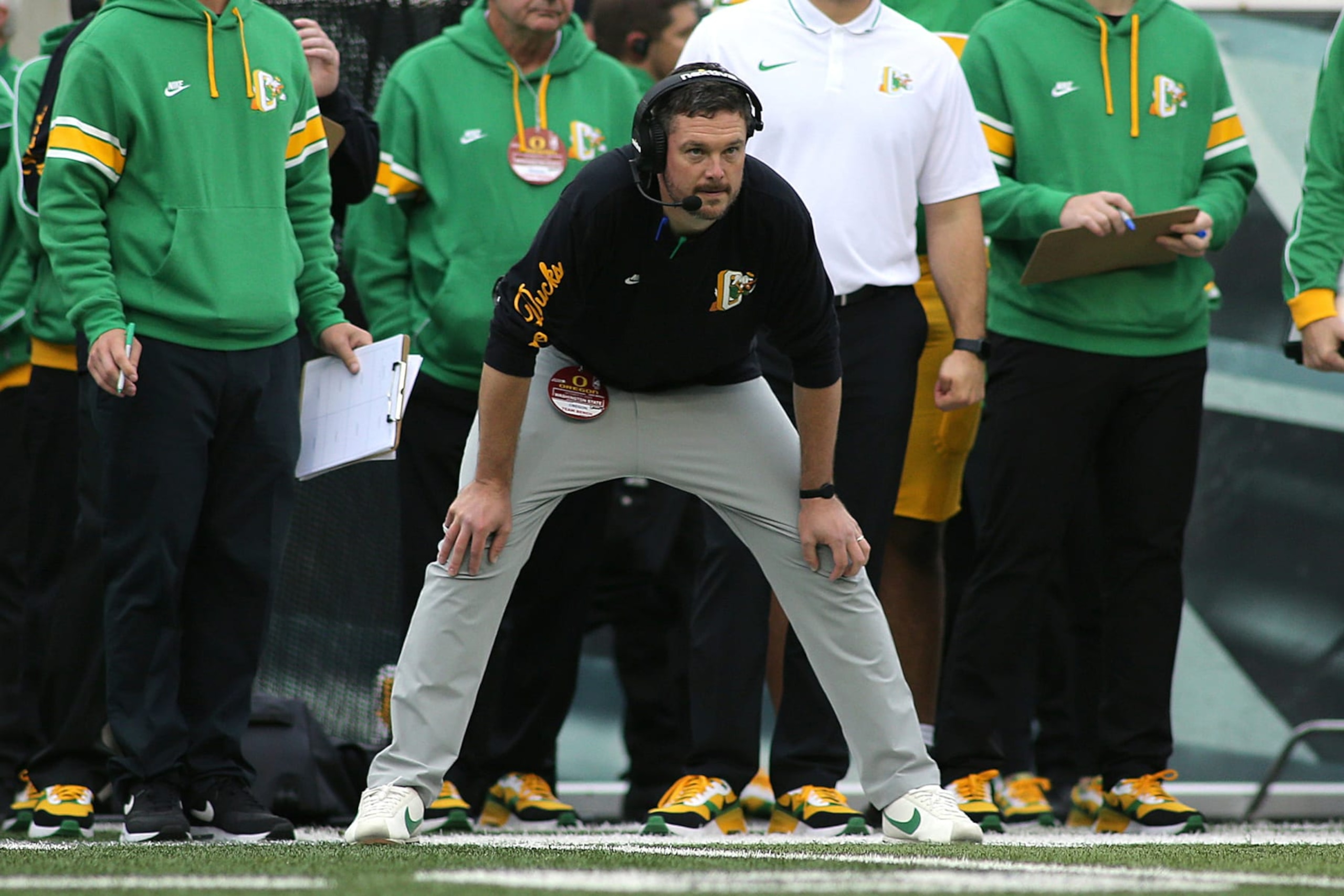 EUGENE, OREGON - OCTOBER 21: Head coach Dan Lanning of the Oregon Ducks watches gameplay in the first half of their game against the Washington State Cougars at Autzen Stadium on October 21, 2023 in Eugene, Oregon. (Photo by Lydia Ely/Getty Images)