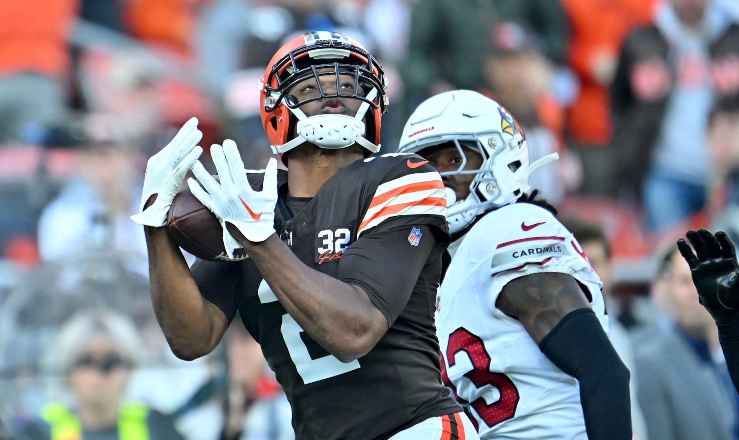 CLEVELAND, OHIO - NOVEMBER 05: Amari Cooper #2 of the Cleveland Browns catches a pass during the fourth quarter of the game against the Arizona Cardinals at Cleveland Browns Stadium on November 05, 2023 in Cleveland, Ohio. (Photo by Jason Miller/Getty Images)