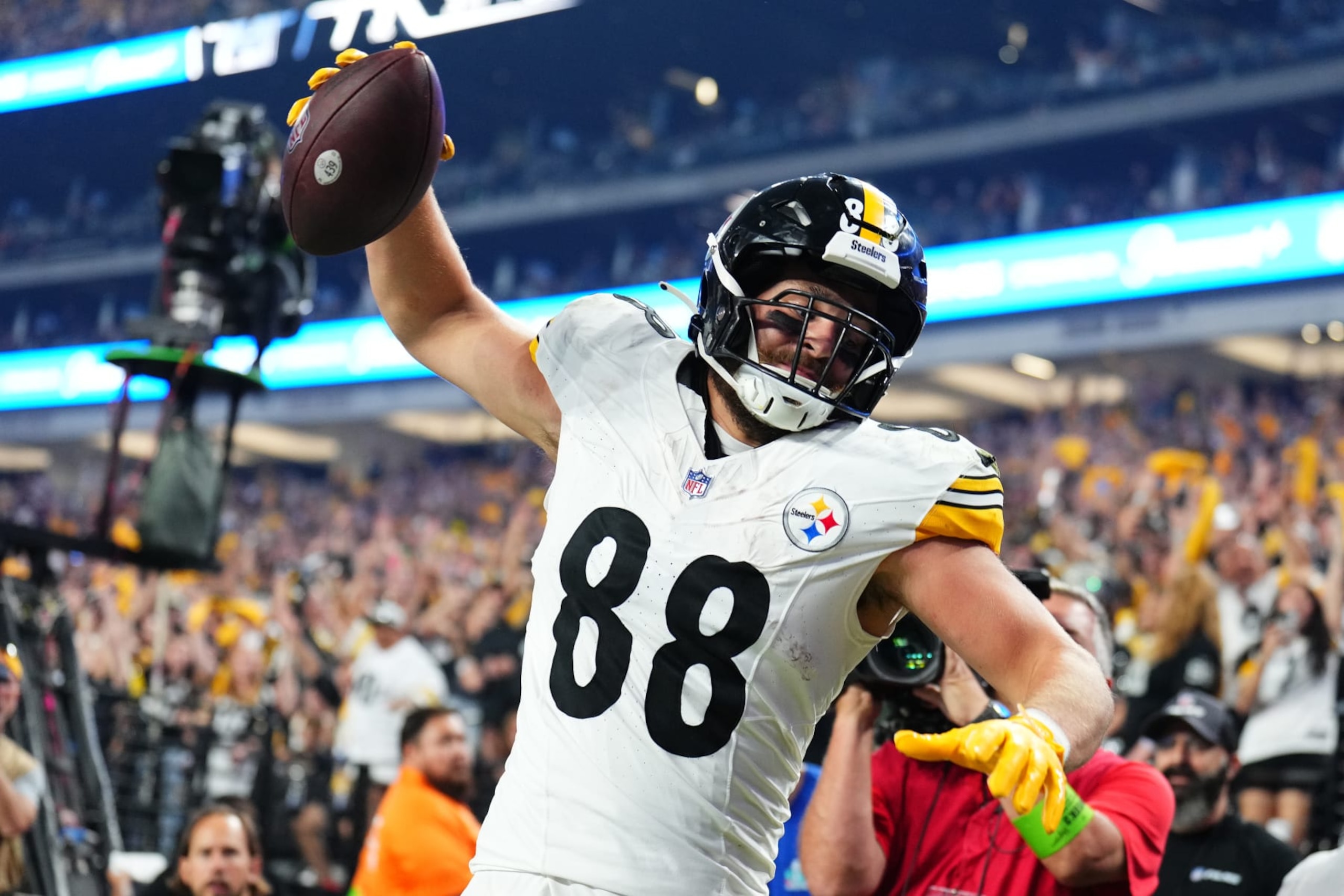 Steelers TE Pat Freiermuth