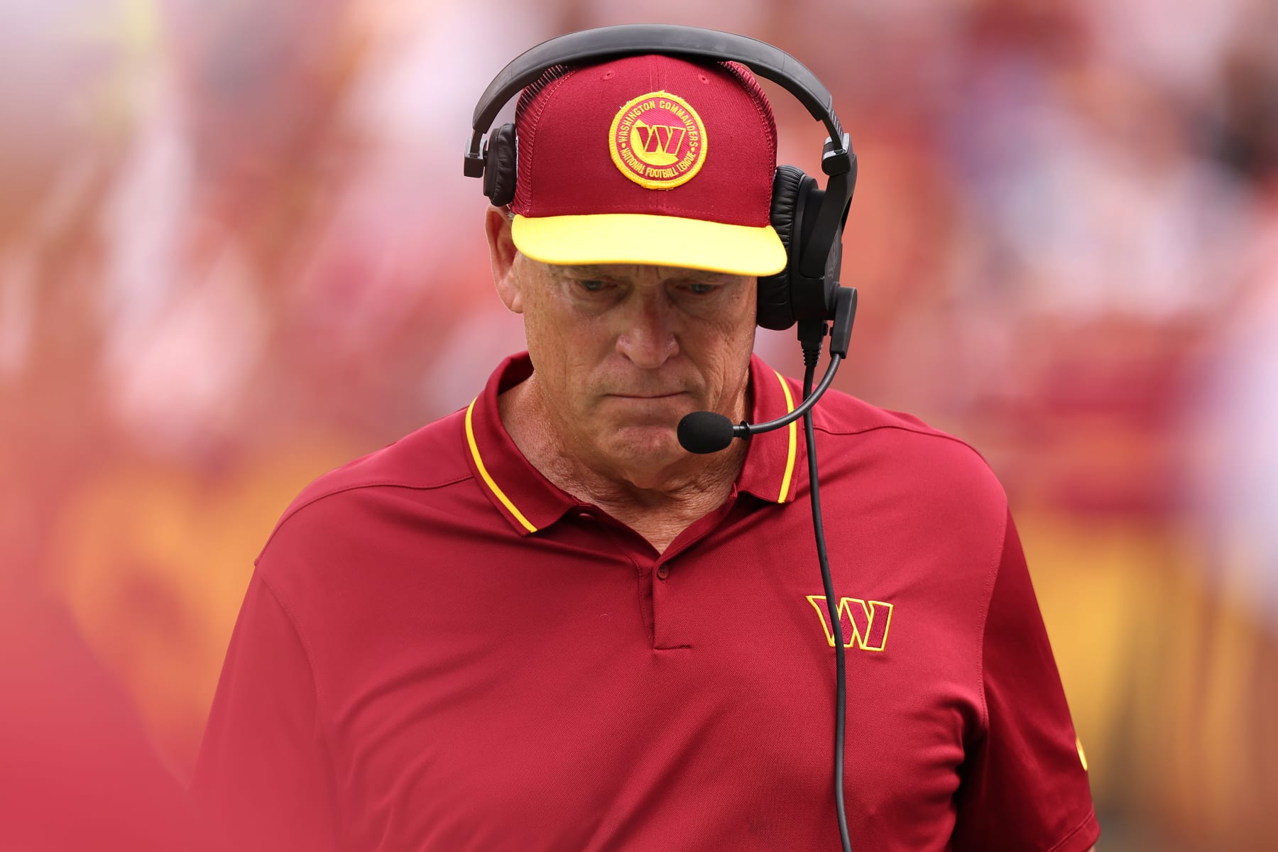 LANDOVER, MARYLAND - SEPTEMBER 10: Defensive coordinator Jack Del Rio of the Washington Commanders looks on during his team's game against the Arizona Cardinals at FedExField on September 10, 2023 in Landover, Maryland. (Photo by Scott Taetsch/Getty Images)