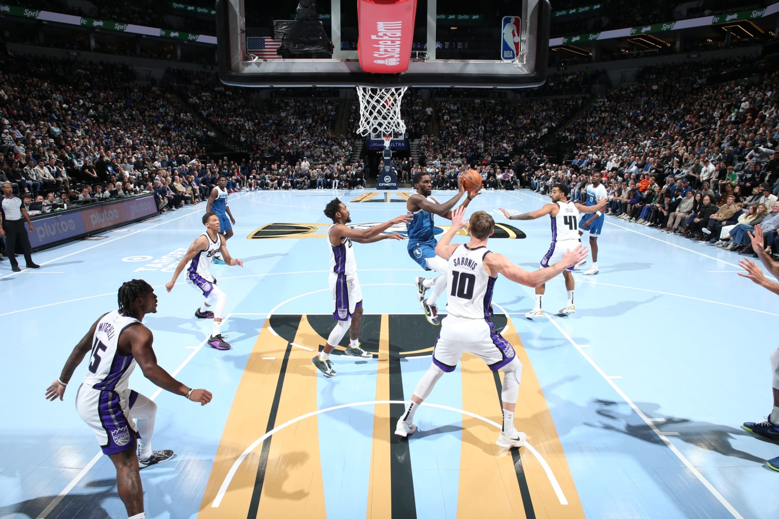 MINNEAPOLIS, MN -  NOVEMBER 24: Shake Milton #18 of the Minnesota Timberwolves looks to pass the ball during the game against the Sacramento Kings during the In-Season Tournament on November 24, 2023 at Target Center in Minneapolis, Minnesota. NOTE TO USER: User expressly acknowledges and agrees that, by downloading and or using this Photograph, user is consenting to the terms and conditions of the Getty Images License Agreement. Mandatory Copyright Notice: Copyright 2023 NBAE (Photo by David Sherman/NBAE via Getty Images)