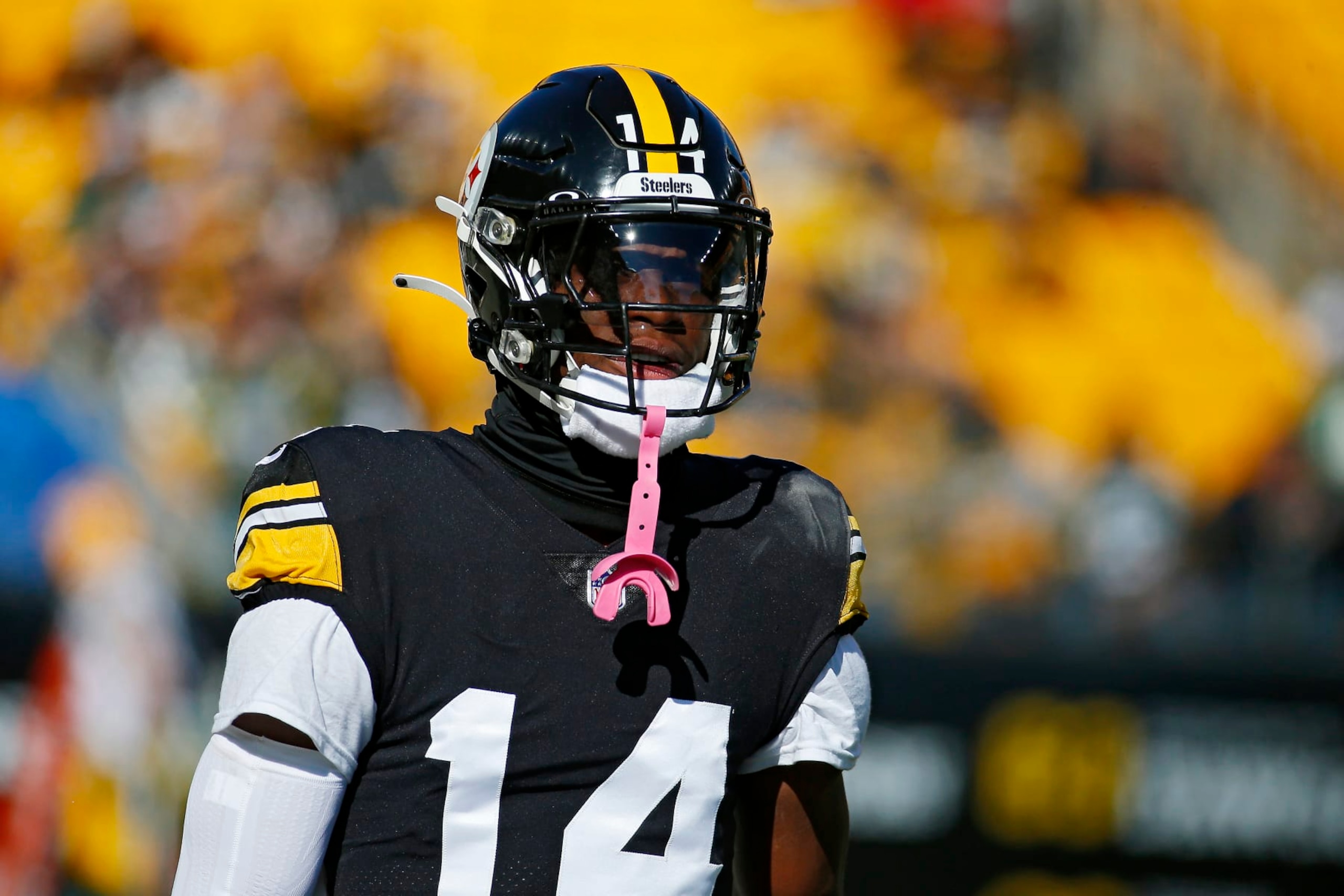 PITTSBURGH, PENNSYLVANIA - NOVEMBER 12: George Pickens #14 of the Pittsburgh Steelers looks on prior to a game against the Green Bay Packers at Acrisure Stadium on November 12, 2023 in Pittsburgh, Pennsylvania. (Photo by Justin K. Aller/Getty Images)