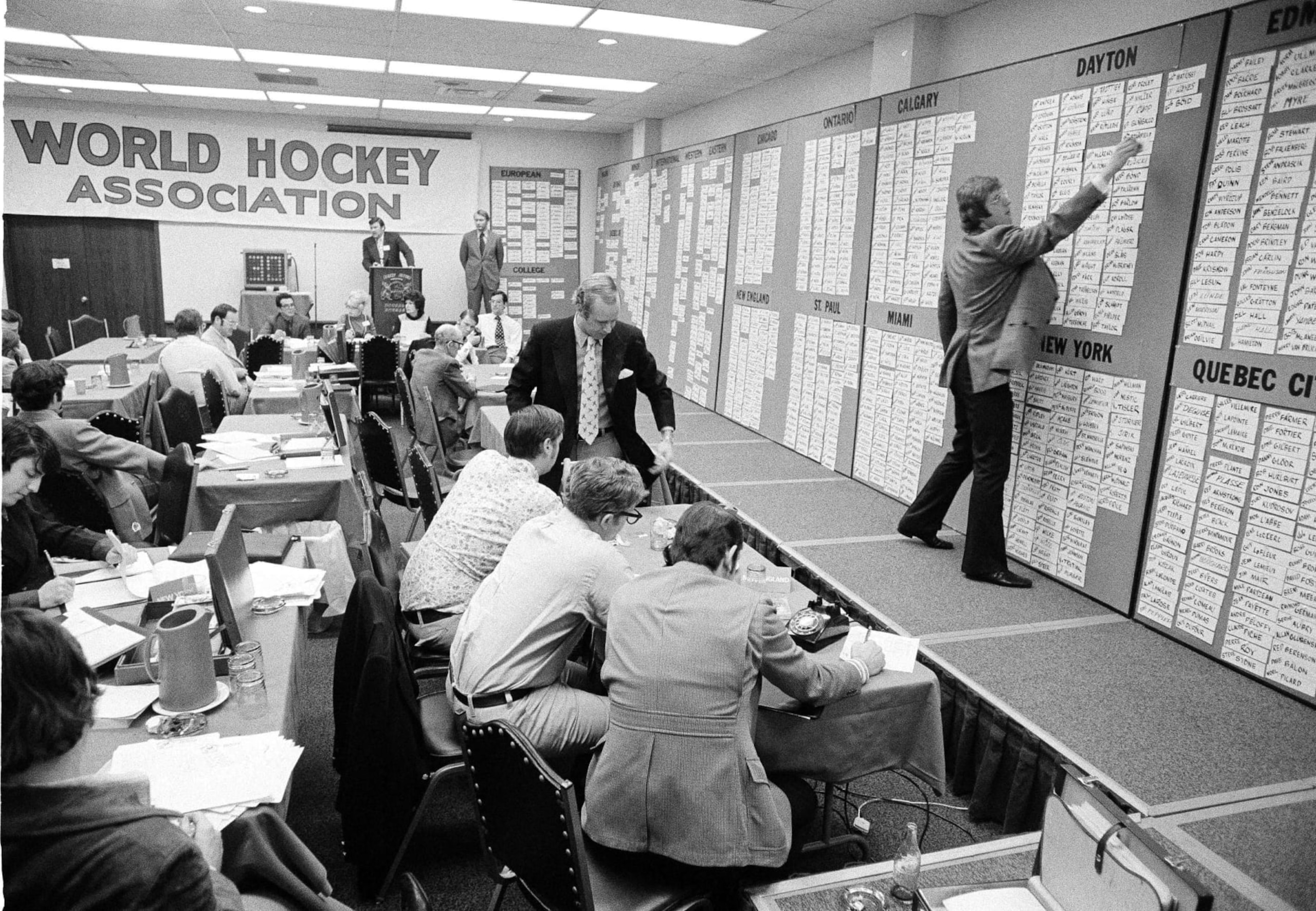 This was the scene at Anaheim, Calif., as the World Hockey Association conducted its first draft, Feb. 13, 1972. (AP Photo)