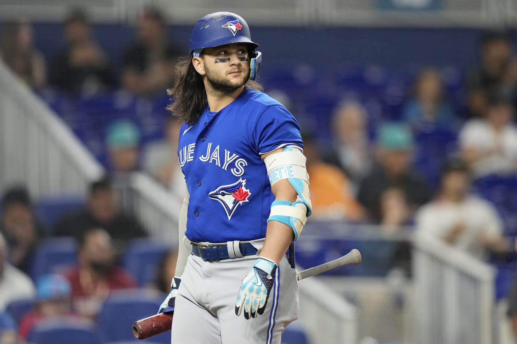 Is Bo Bichette a realistic trade target?