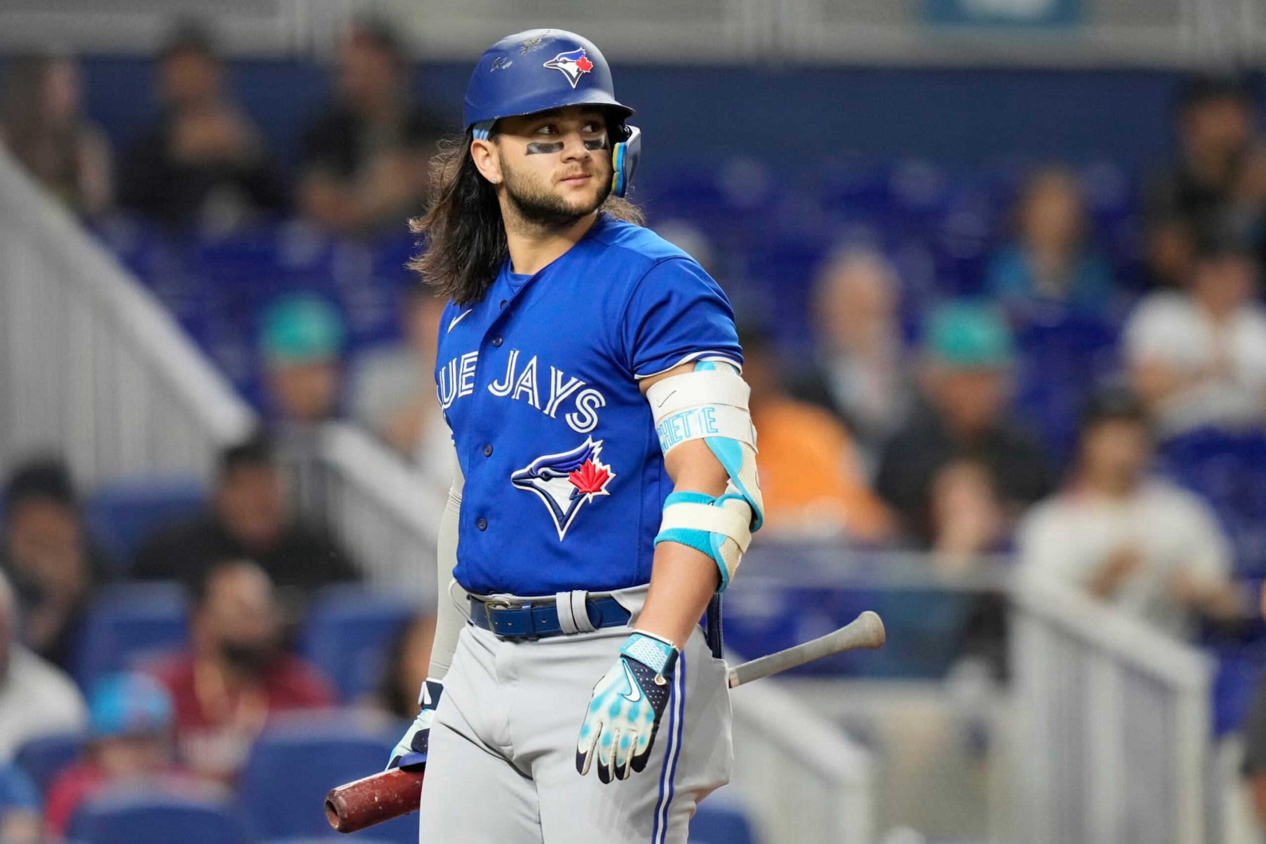 Is Bo Bichette a realistic trade target?