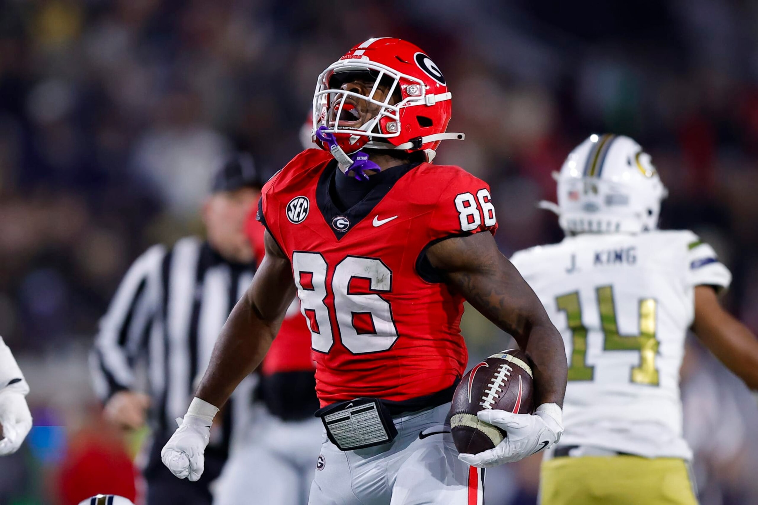 ATLANTA, GEORGIA - NOVEMBER 25: Dillon Bell #86 of the Georgia Bulldogs reacts during the third quarter against the Georgia Tech Yellow Jackets at Bobby Dodd Stadium on November 25, 2023 in Atlanta, Georgia. (Photo by Todd Kirkland/Getty Images)