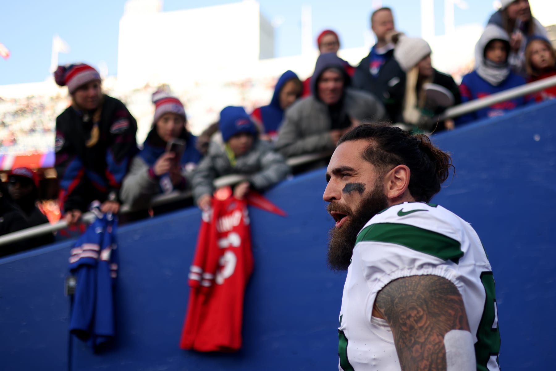 ORCHARD PARK, NEW YORK - NOVEMBER 19: Tyler Conklin #83 of the New York Jets reacts while walking to the field prior to a game against the Buffalo Bills at Highmark Stadium on November 19, 2023 in Orchard Park, New York. (Photo by Bryan Bennett/Getty Images) ORCHARD PARK, NEW YORK - NOVEMBER 19: Tyler Conklin #83 of the New York Jets reacts while walking to the field prior to a game against the Buffalo Bills at Highmark Stadium on November 19, 2023 in Orchard Park, New York. (Photo by Bryan Bennett/Getty Images)