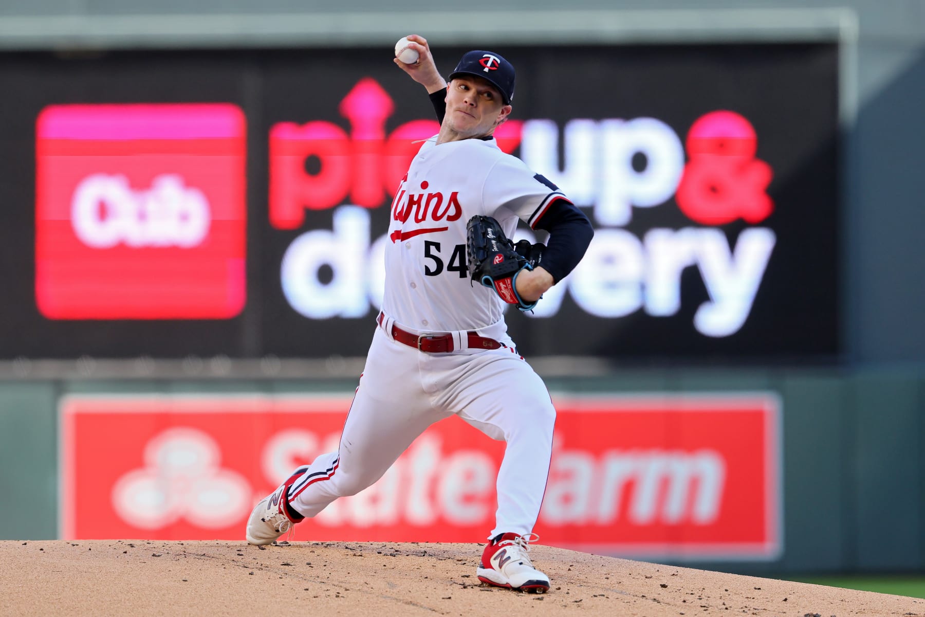 MINNEAPOLIS, MINNESOTA - OCTOBER 10: Sonny Gray #54 of the Minnesota Twins pitches in the first inning against the Houston Astros during Game Three of the Division Series at Target Field on October 10, 2023 in Minneapolis, Minnesota. (Photo by Adam Bettcher/Getty Images)