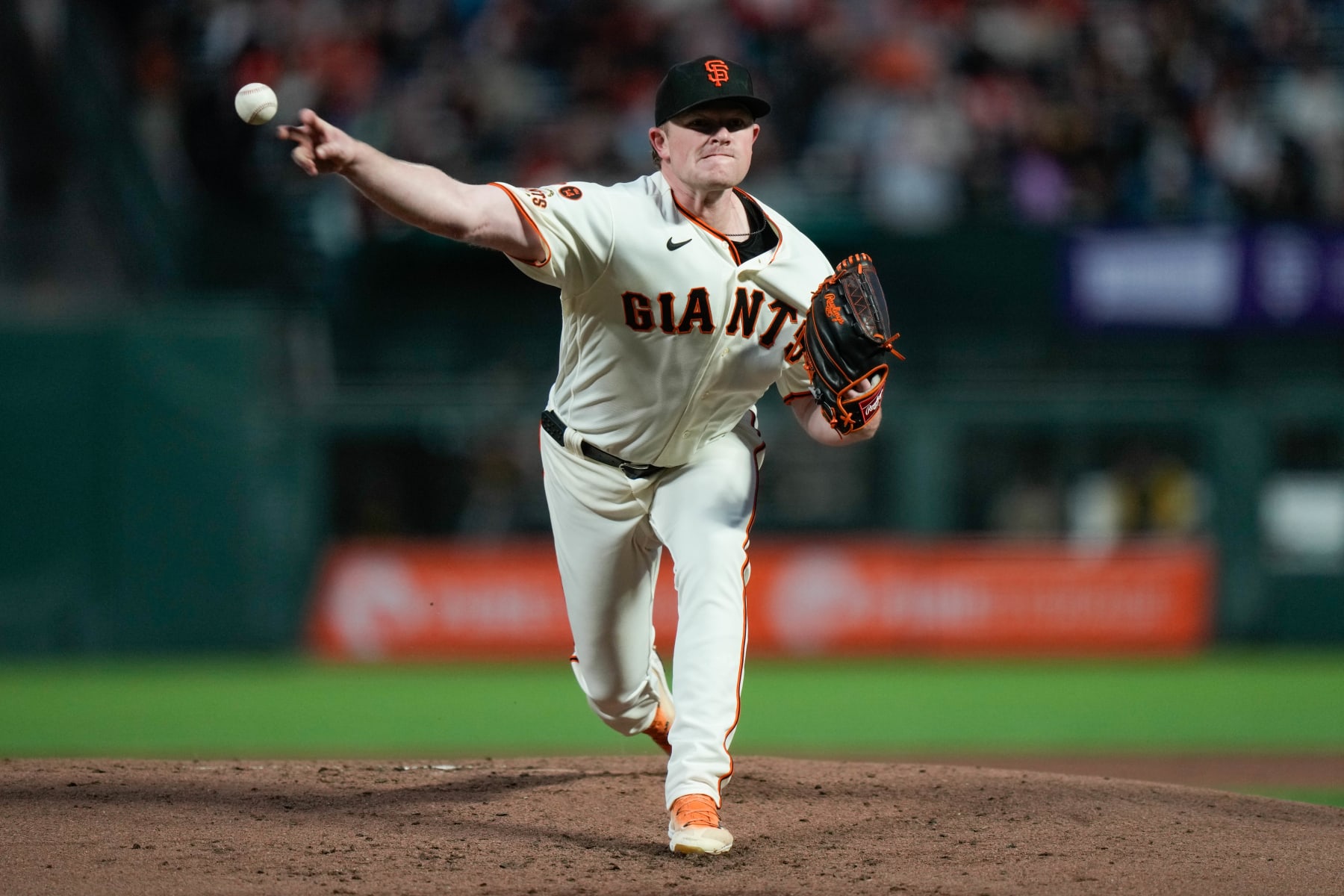 SAN FRANCISCO, CALIFORNIA - SEPTEMBER 25: Logan Webb #62 of the San Francisco Giants pitches in a game against the San Diego Padres at Oracle Park on September 25, 2023 in San Francisco, California. (Photo by Andy Kuno/San Francisco Giants/Getty Images)