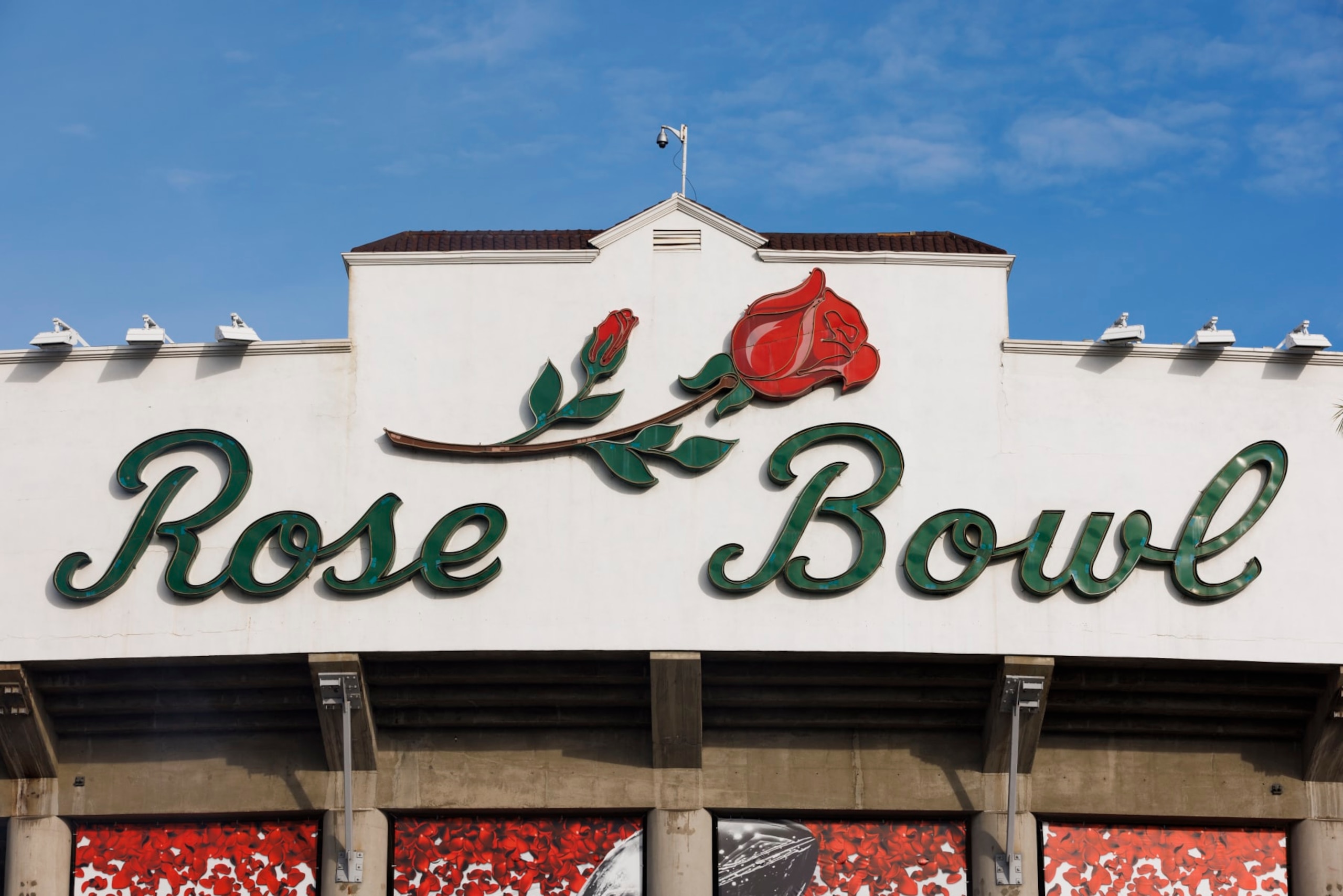 PASADENA, CA - JANUARY 02: General view of the exterior of the Rose Bowl Stadium logo before the Rose Bowl game between the Penn State NittanyLions and the Utah Utes on January 2, 2023 at the Rose Bowl Stadium in Pasadena, CA. (Photo by Ric Tapia/Icon Sportswire via Getty Images)